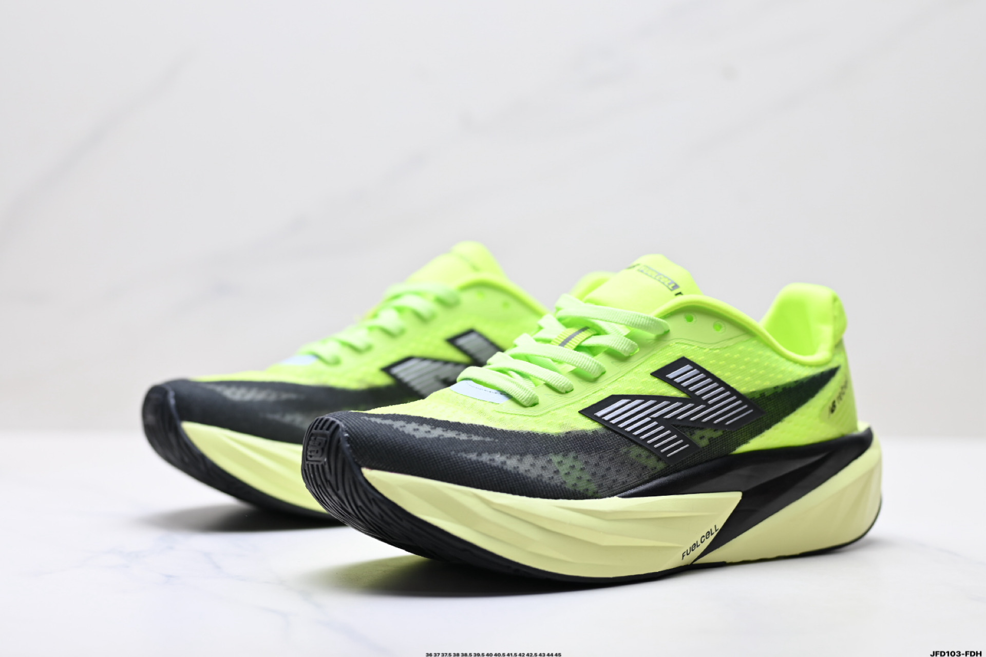 New Balance 新百伦FuelCell 简约 织物 网布防滑耐磨透气轻便 低帮 马拉松跑步鞋 MFCX4TR-Top High Quatity Cheap Sneakers Fashion Clothing Clothes Bags handbags Shoes of all Brand wholesale With The best Quality And Beautiful Price from China Factory Chinese suppliers wholesaler seller New Balance 新百伦FuelCell 简约 织物 网布防滑耐磨透气轻便 低帮 马拉松跑步鞋 MFCX4TR