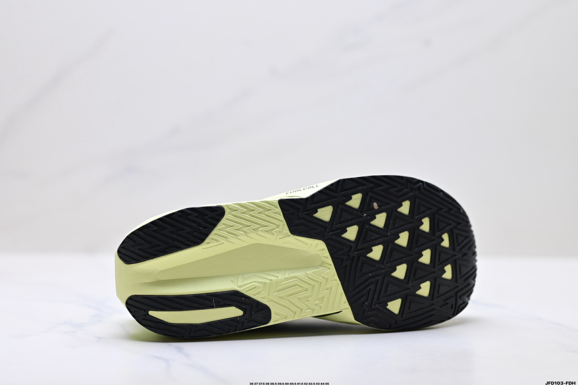 New Balance 新百伦FuelCell 简约 织物 网布防滑耐磨透气轻便 低帮 马拉松跑步鞋 MFCX4TR-Top High Quatity Cheap Sneakers Fashion Clothing Clothes Bags handbags Shoes of all Brand wholesale With The best Quality And Beautiful Price from China Factory Chinese suppliers wholesaler seller New Balance 新百伦FuelCell 简约 织物 网布防滑耐磨透气轻便 低帮 马拉松跑步鞋 MFCX4TR
