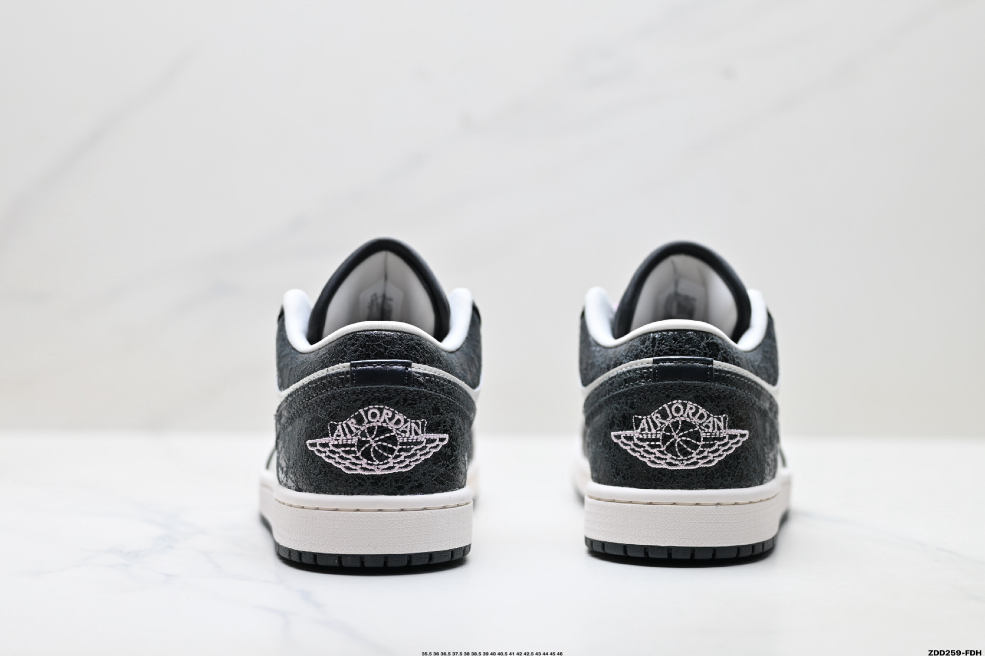 Nike Air Jordan 1 Low 耐克 AJ1乔1低帮休闲板鞋 II0595-001-Top High Quatity Cheap Sneakers Fashion Clothing Clothes Bags handbags Shoes of all Brand wholesale With The best Quality And Beautiful Price from China Factory Chinese suppliers wholesaler seller Nike Air Jordan 1 Low 耐克 AJ1乔1低帮休闲板鞋 II0595-001