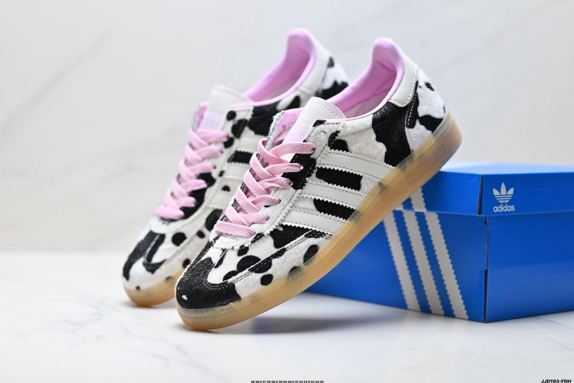 Adidas Handball Spezial 阿迪达斯经典款 复古休闲板鞋 KJ0090