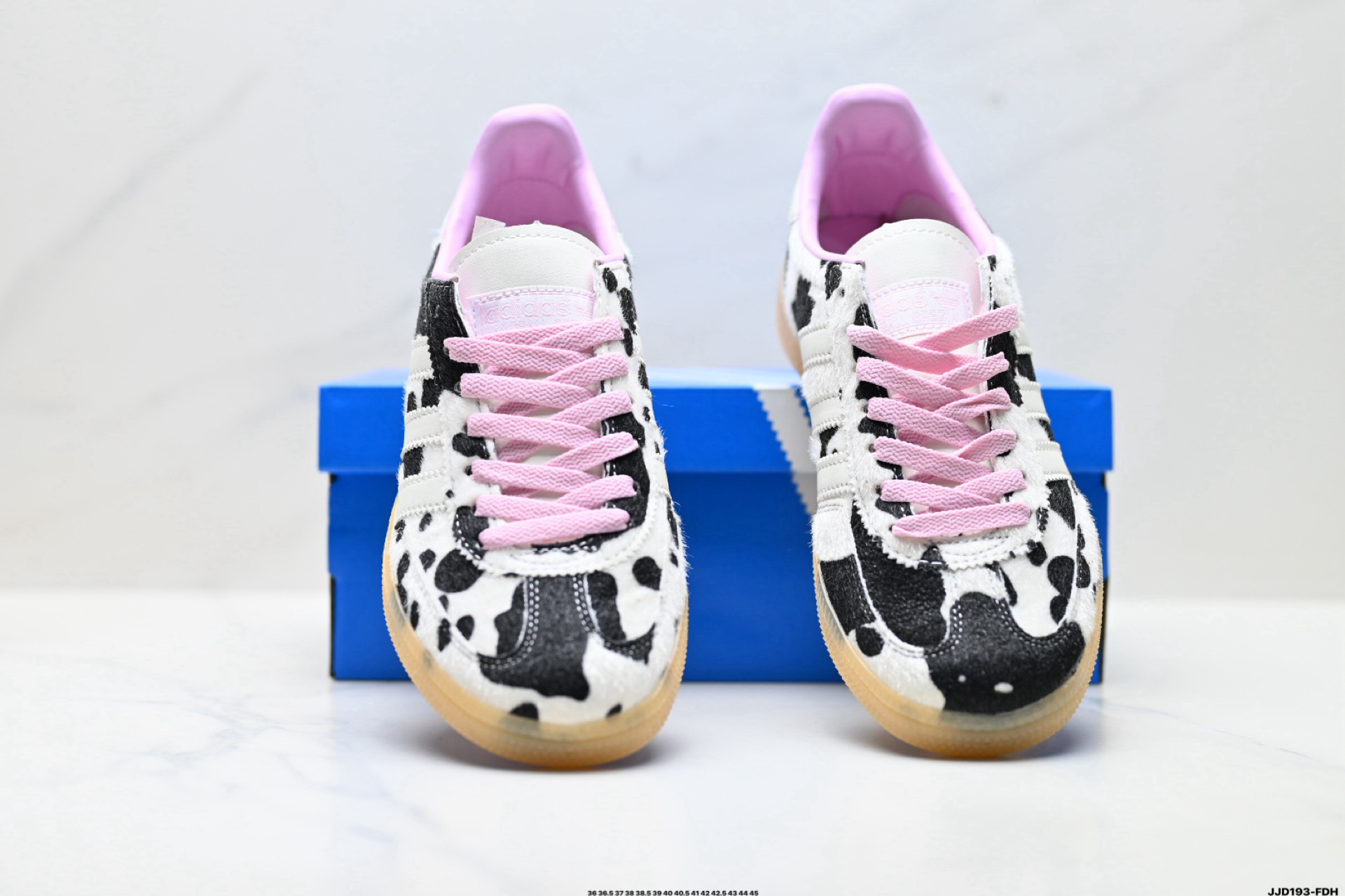 Adidas Handball Spezial 阿迪达斯经典款 复古休闲板鞋 KJ0090