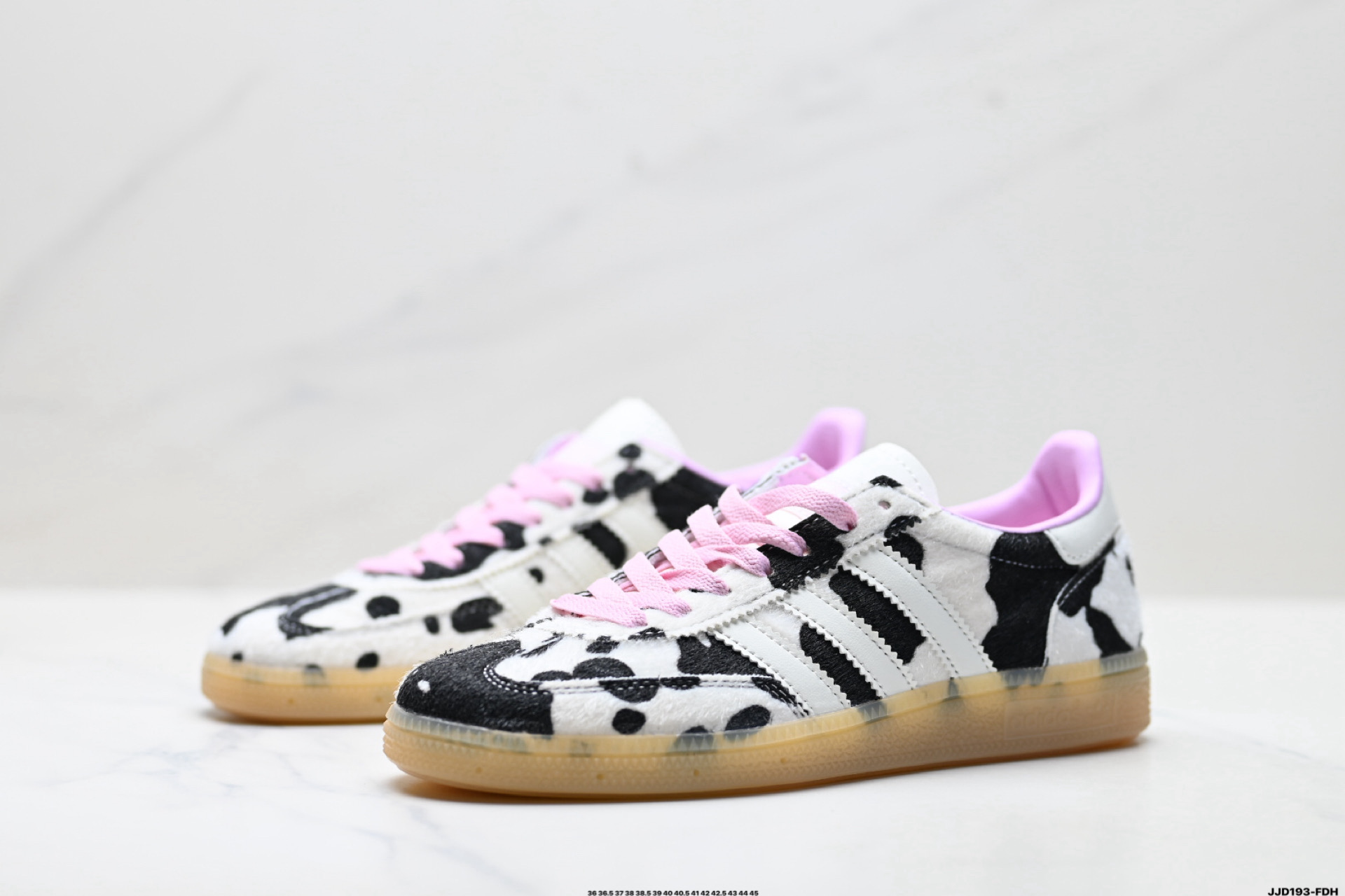 Adidas Handball Spezial 阿迪达斯经典款 复古休闲板鞋 KJ0090