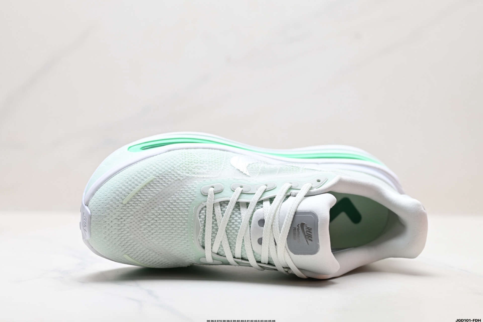 Nike VOMERO PREMIUM 耐克 舒适减震防滑 低帮跑步鞋 全掌ReactX泡绵中底 HM5973-300-Top High Quatity Cheap Sneakers Fashion Clothing Clothes Bags handbags Shoes of all Brand wholesale With The best Quality And Beautiful Price from China Factory Chinese suppliers wholesaler seller Nike VOMERO PREMIUM 耐克 舒适减震防滑 低帮跑步鞋 全掌ReactX泡绵中底 HM5973-300