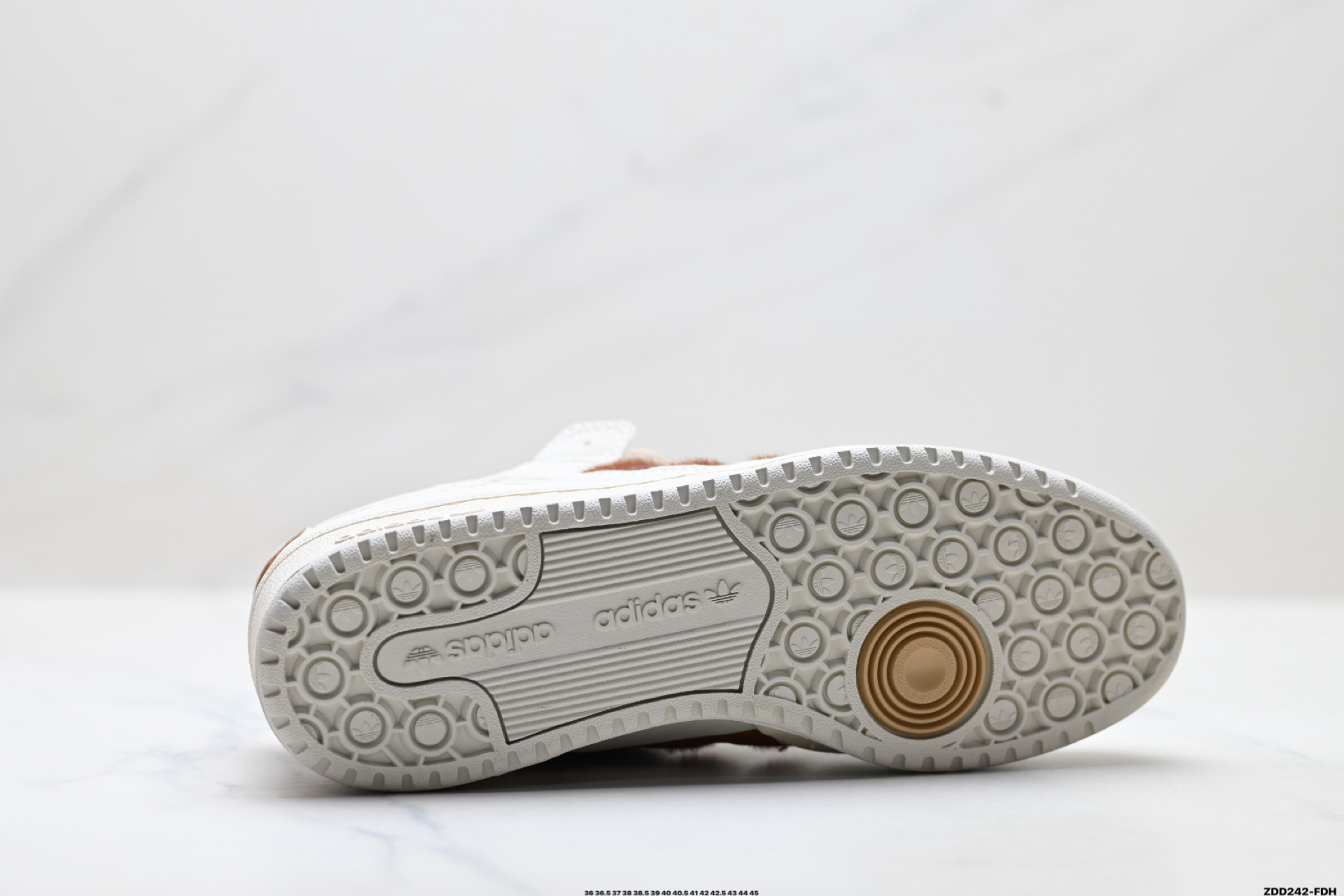 Adidas Forum Low CL 马年限定 CNY新年款 阿迪达斯 低帮百搭潮流休闲板鞋 KJ8751-Top High Quatity Cheap Sneakers Fashion Clothing Clothes Bags handbags Shoes of all Brand wholesale With The best Quality And Beautiful Price from China Factory Chinese suppliers wholesaler seller Adidas Forum Low CL 马年限定 CNY新年款 阿迪达斯 低帮百搭潮流休闲板鞋 KJ8751