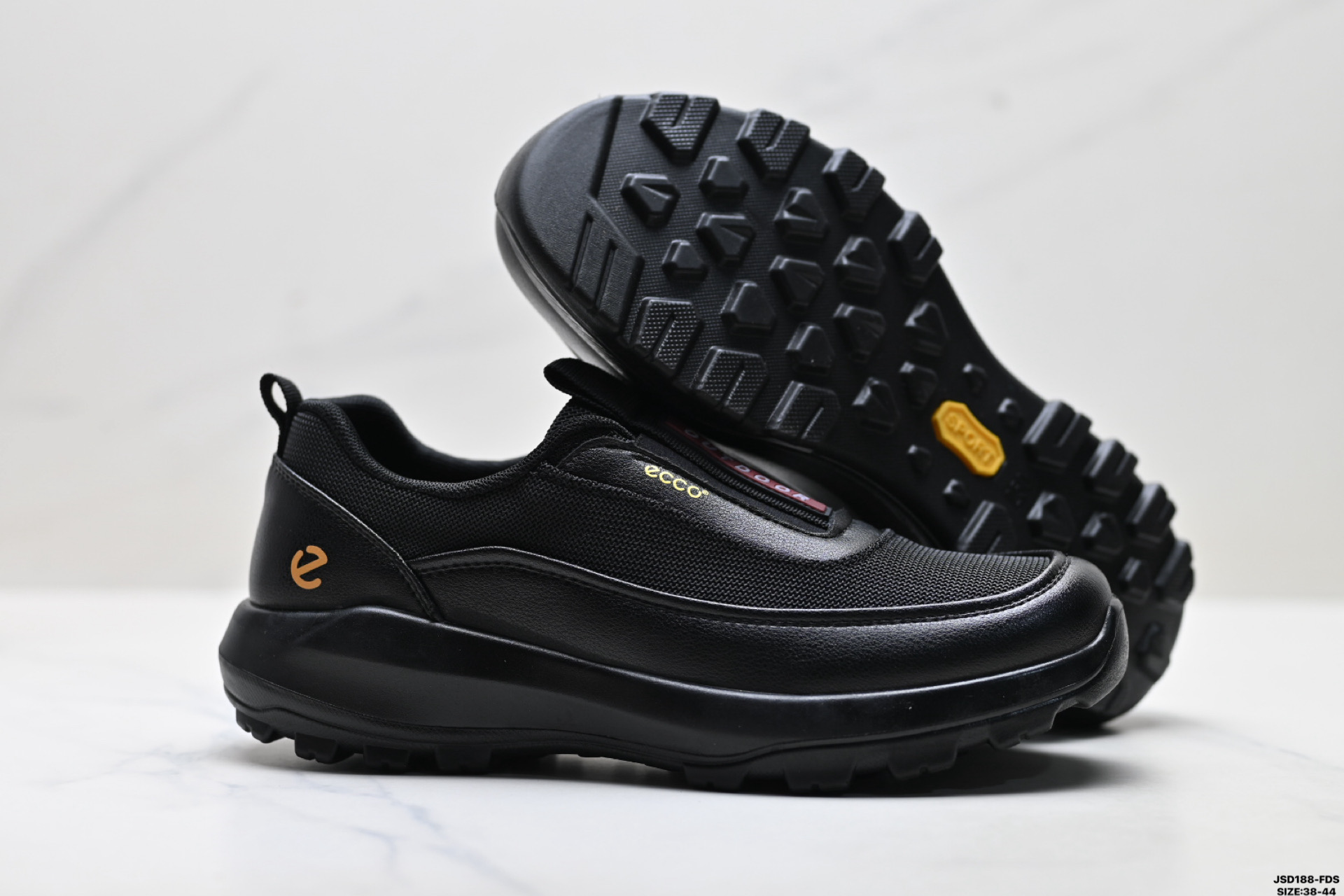 Ecco爱步 Biom Fjuel 轻量化设计 透气登山鞋鞋