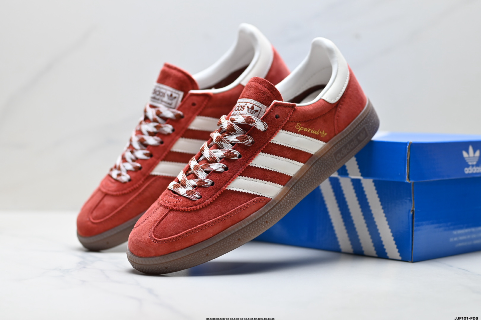 Adidas Handball Spezial 阿迪达斯经典款 复古休闲板鞋 KJ6303 Adidas Handball Spezial 阿迪达斯经典款 复古休闲板鞋 KJ6303