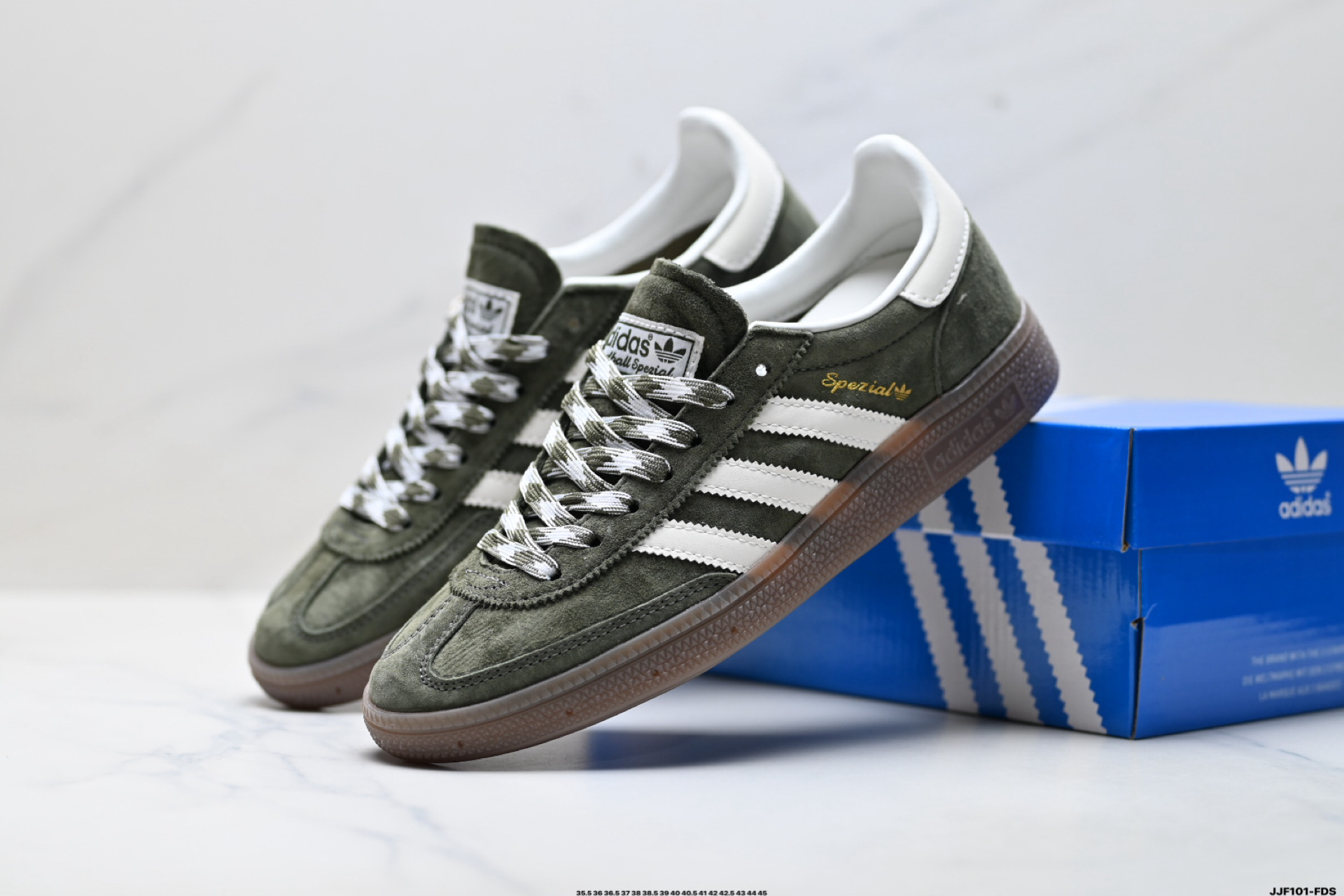 Adidas Handball Spezial 阿迪达斯经典款 复古休闲板鞋 KJ6303 Adidas Handball Spezial 阿迪达斯经典款 复古休闲板鞋 KJ6303