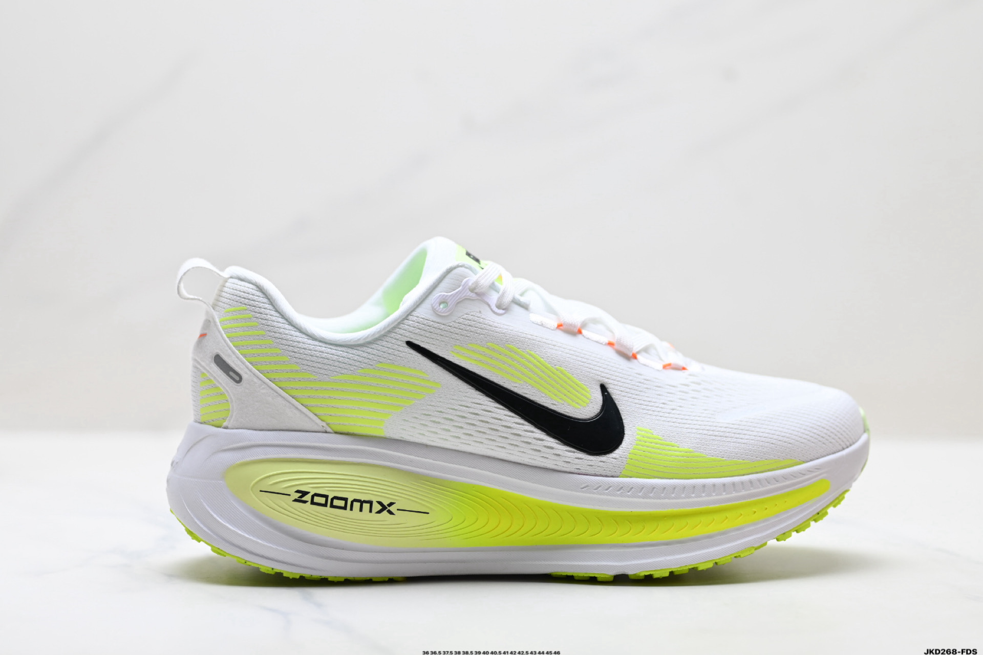 Nike Vomero 18 耐克 舒适减震防滑 低帮跑步鞋 HM6803-120 Nike Vomero 18 耐克 舒适减震防滑 低帮跑步鞋 HM6803-120