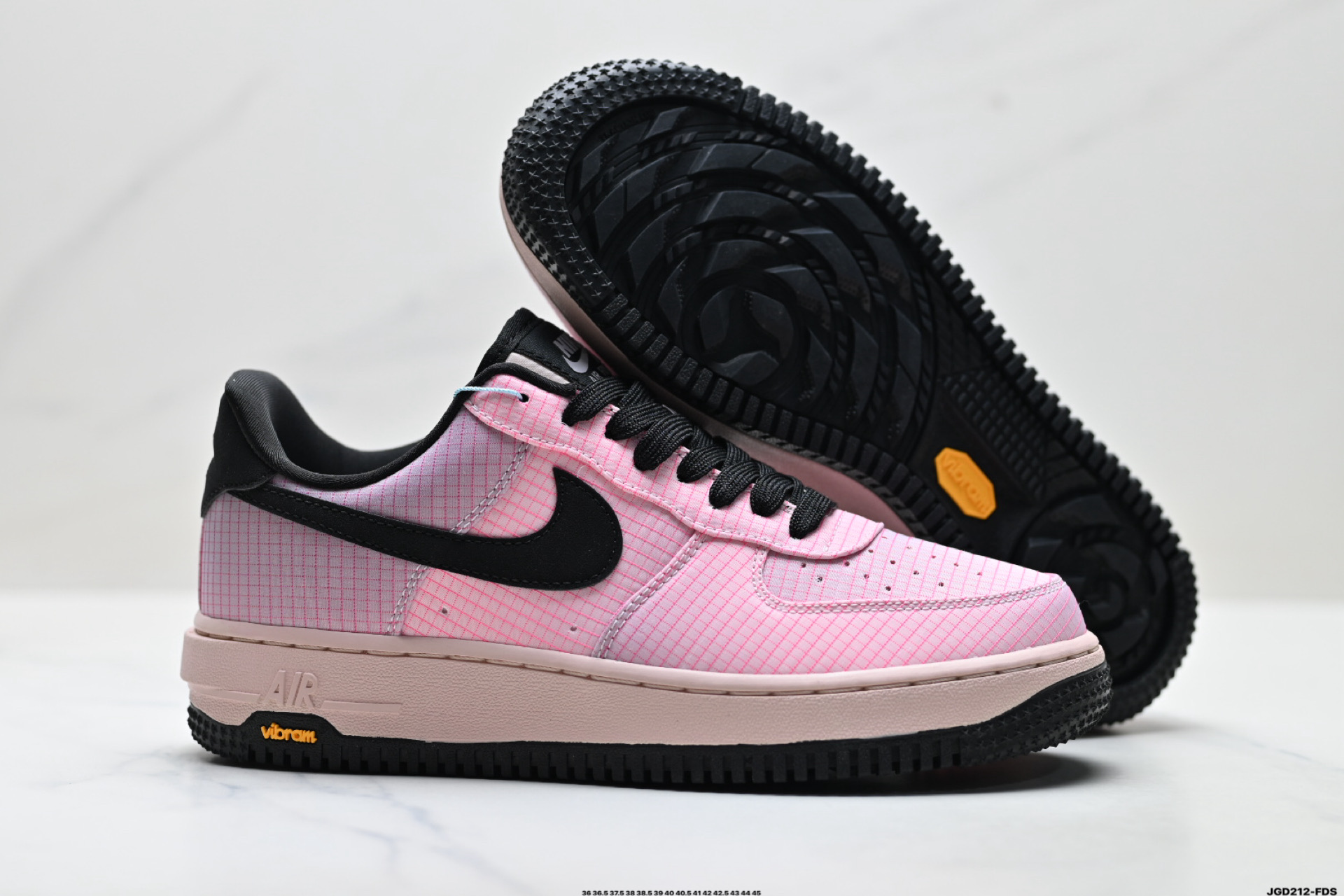 NIKE AIR FORCE 1‘07 LV8 lH1943-600