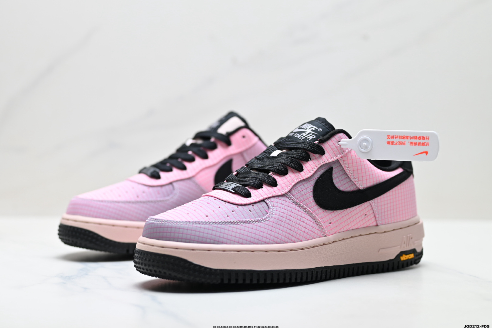 NIKE AIR FORCE 1‘07 LV8 lH1943-600
