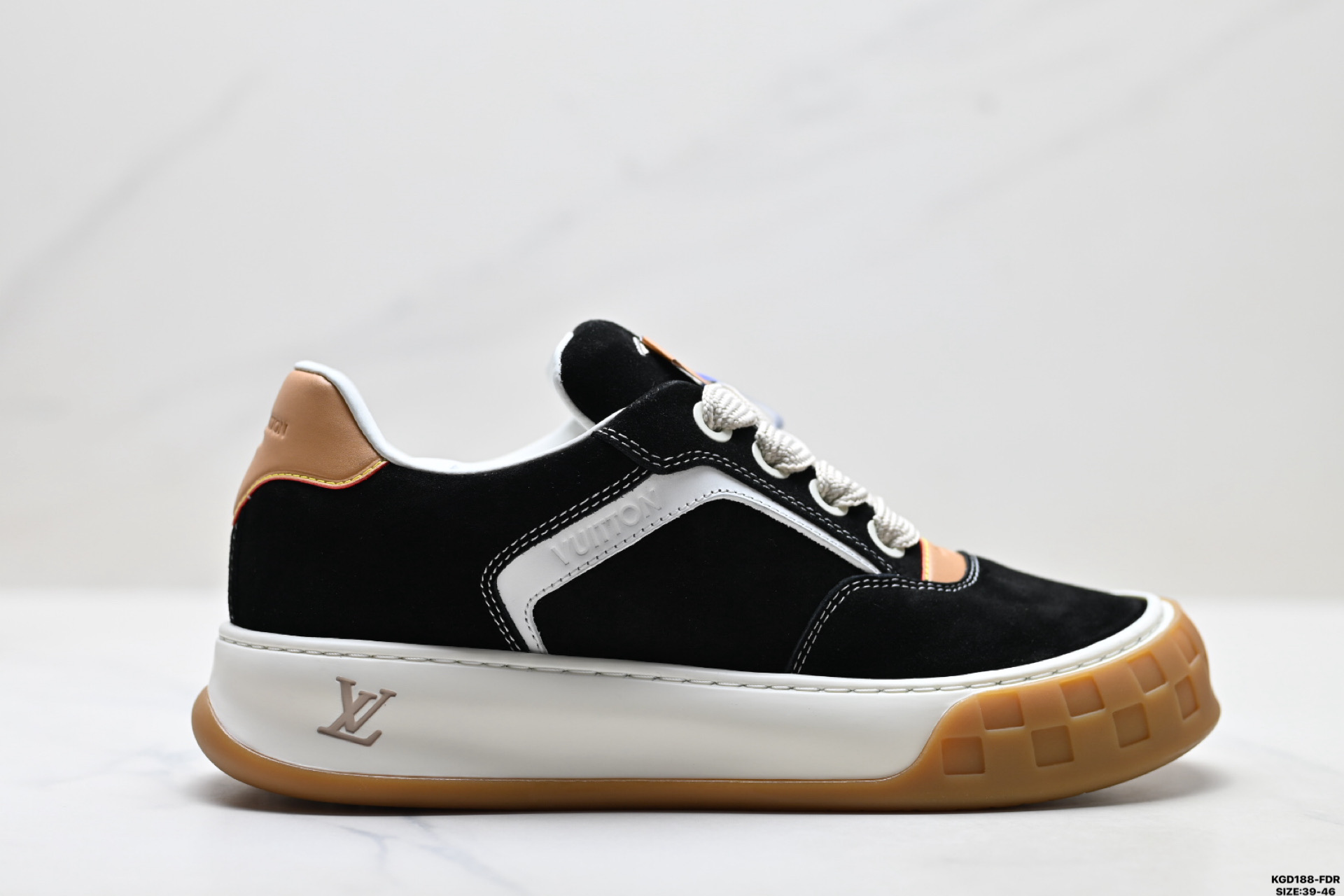 纯原Louis Vuitton Tilted 绒面小牛皮 路易威登 休闲运动文化百搭板鞋