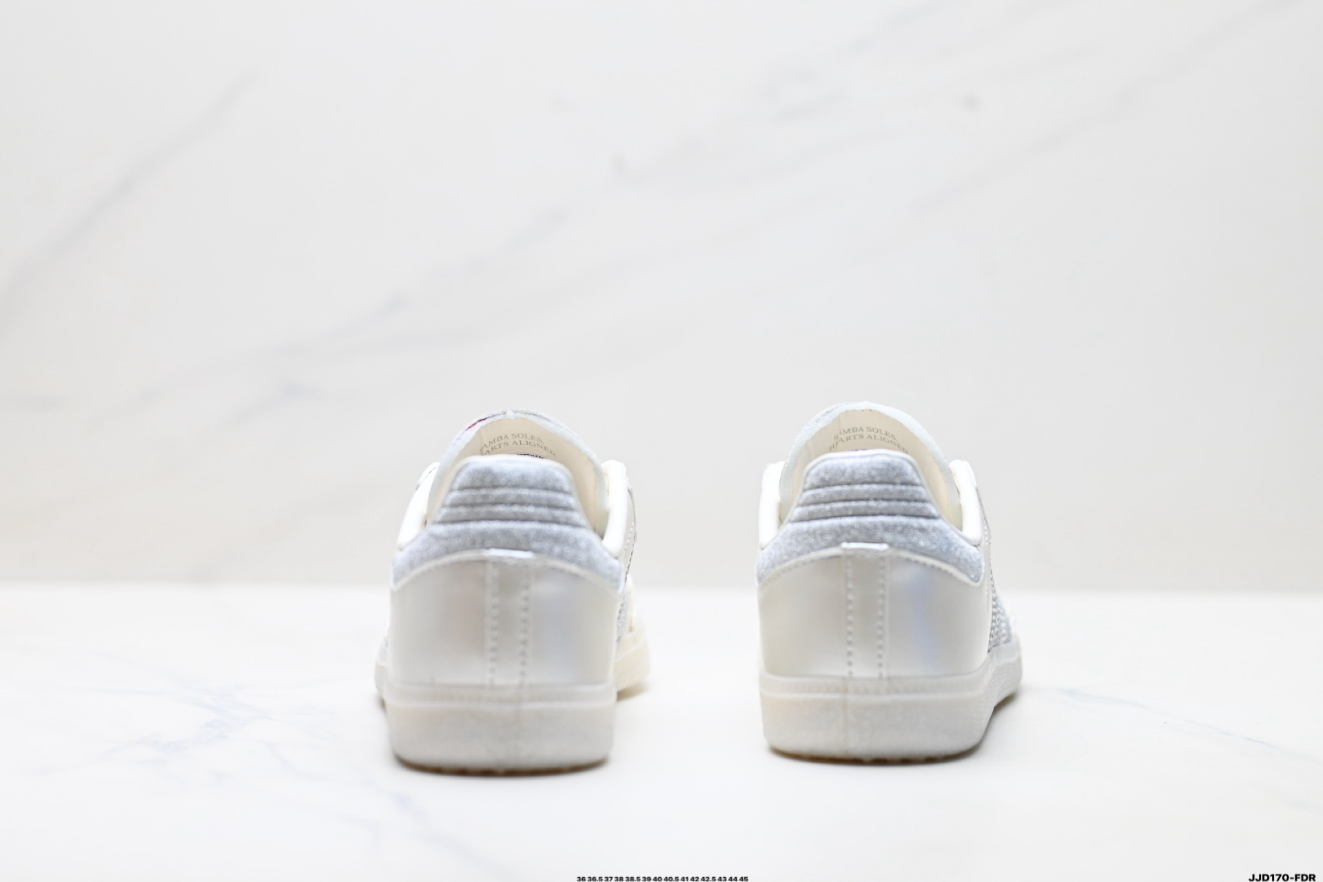 Adidas Originals Samba 阿迪达斯 桑巴舞系列绅士德训足球风百搭低帮休闲运动板鞋 HP3698