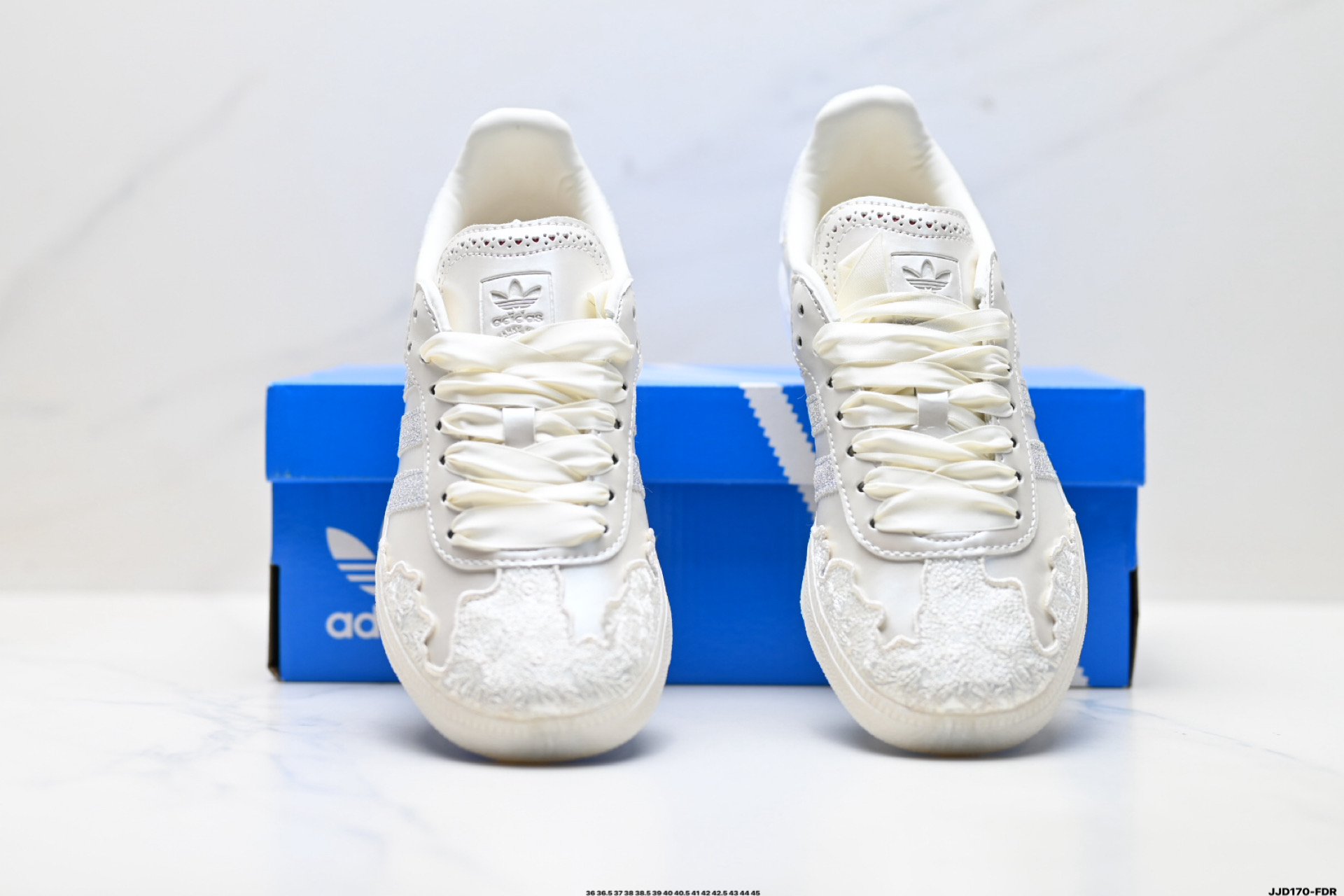 Adidas Originals Samba 阿迪达斯 桑巴舞系列绅士德训足球风百搭低帮休闲运动板鞋 HP3698