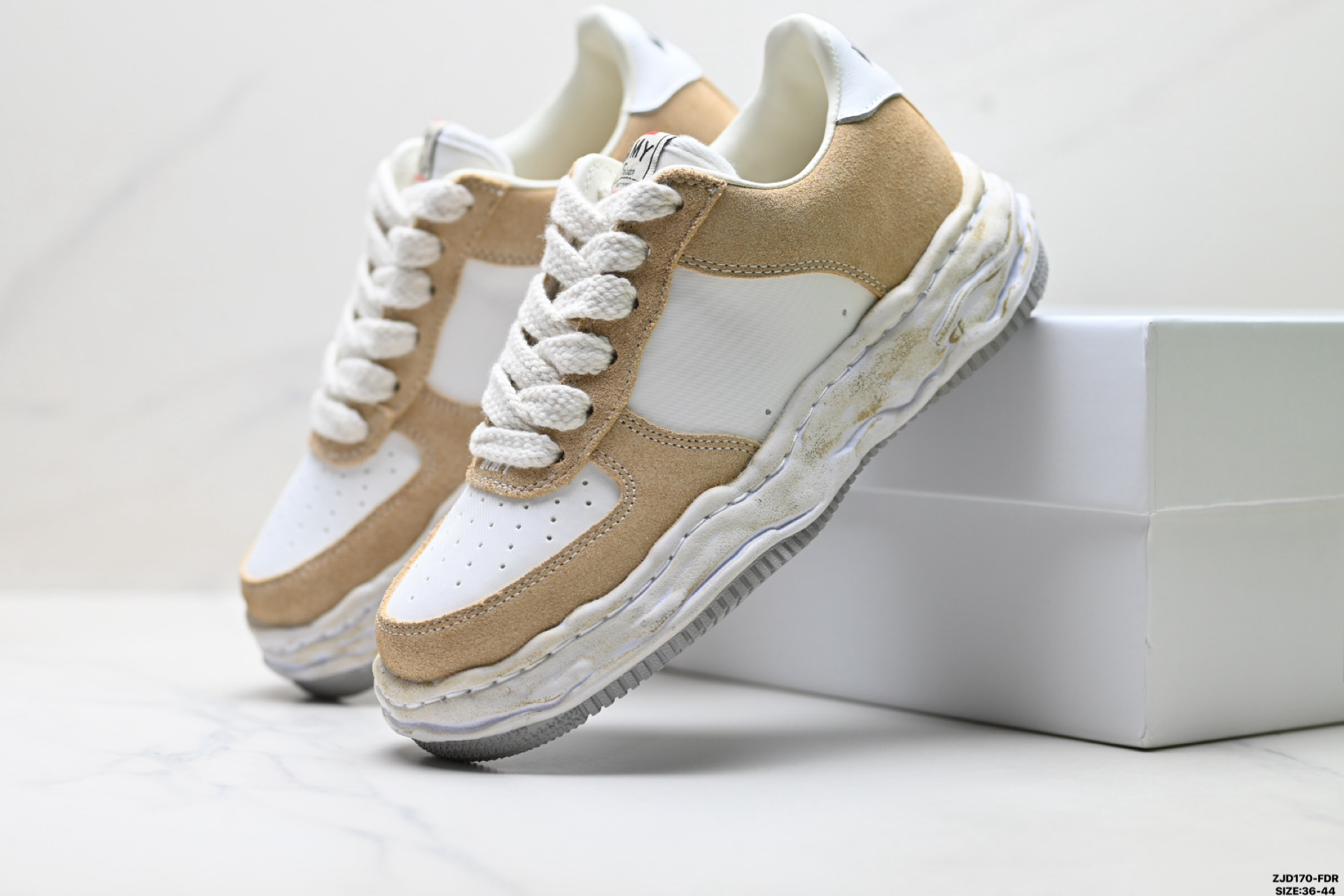 MIHARA YASUHIRO三原康裕 Hank 运动 低帮 MMY时尚帆布板鞋-Top High Quatity Cheap Sneakers Fashion Clothing Clothes Bags handbags Shoes of all Brand wholesale With The best Quality And Beautiful Price from China Factory Chinese suppliers wholesaler seller MIHARA YASUHIRO三原康裕 Hank 运动 低帮 MMY时尚帆布板鞋