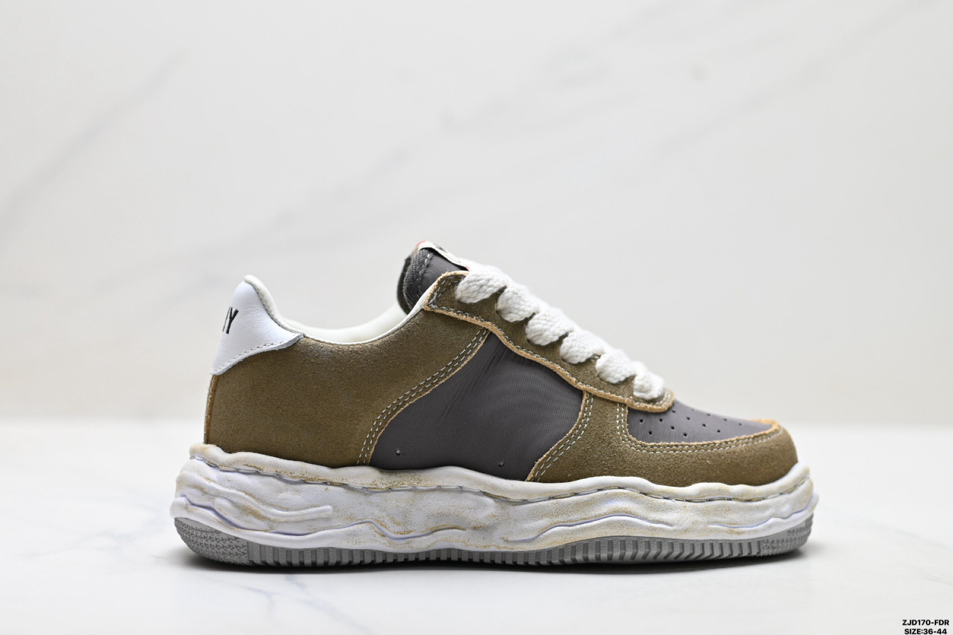 MIHARA YASUHIRO三原康裕 Hank 运动 低帮 MMY时尚帆布板鞋-Top High Quatity Cheap Sneakers Fashion Clothing Clothes Bags handbags Shoes of all Brand wholesale With The best Quality And Beautiful Price from China Factory Chinese suppliers wholesaler seller MIHARA YASUHIRO三原康裕 Hank 运动 低帮 MMY时尚帆布板鞋