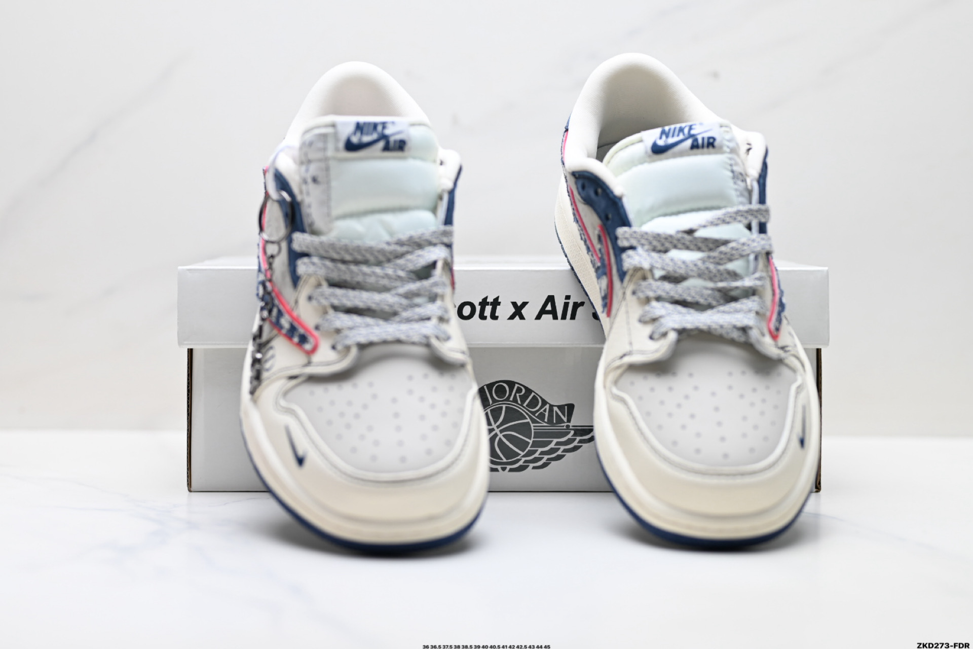 Nike Air Jordan 1 x Travis Scott AJ1倒勾 乔一倒钩 ‘DIY’定制 耐克 低帮文化篮球鞋 XD1979-006