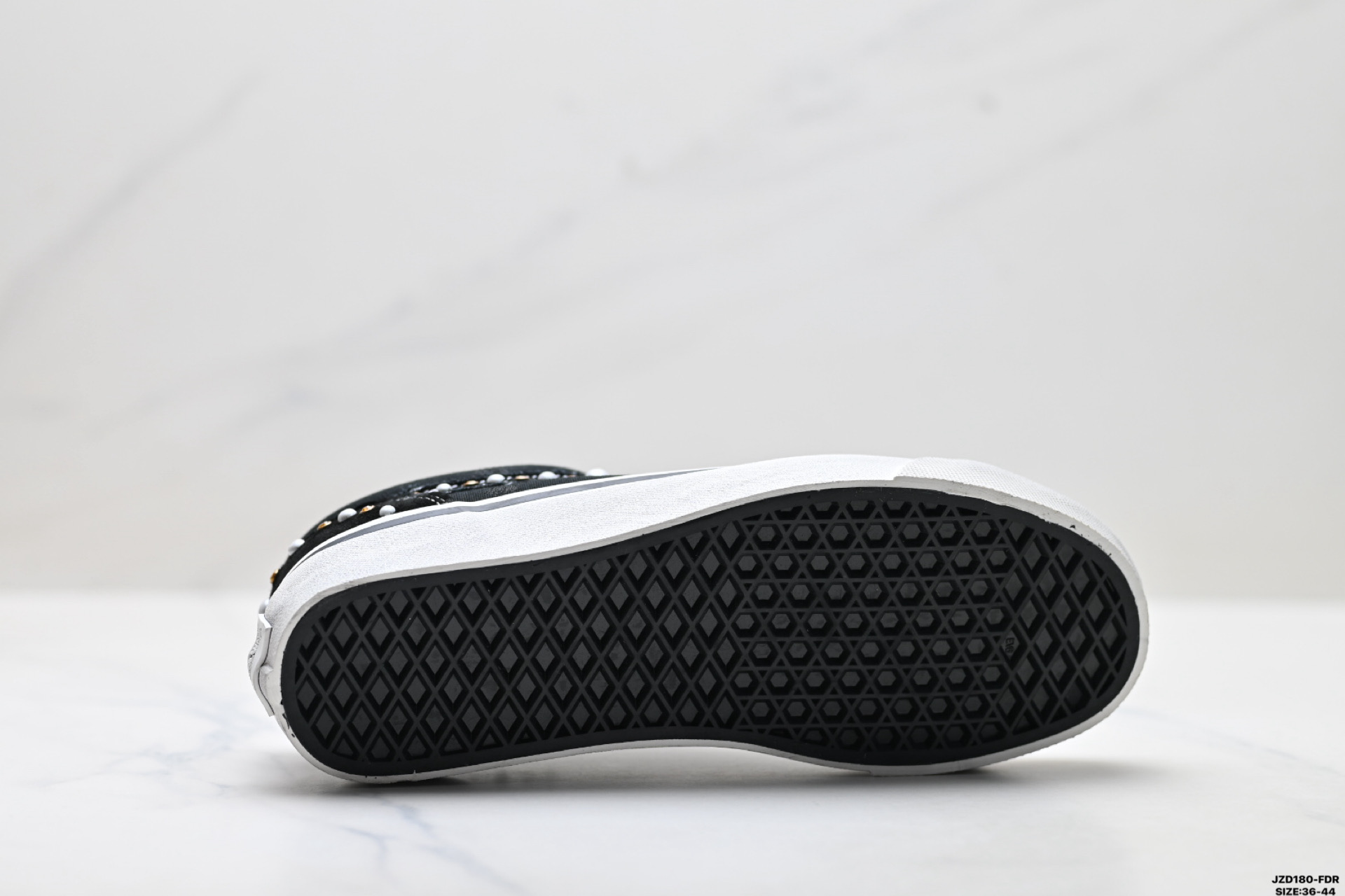 Vans范斯 Old Skool 36 Premium Pearlized 舒适复古 低帮板鞋 VN000E8VHLE-Top High Quatity Cheap Sneakers Fashion Clothing Clothes Bags handbags Shoes of all Brand wholesale With The best Quality And Beautiful Price from China Factory Chinese suppliers wholesaler seller Vans范斯 Old Skool 36 Premium Pearlized 舒适复古 低帮板鞋 VN000E8VHLE