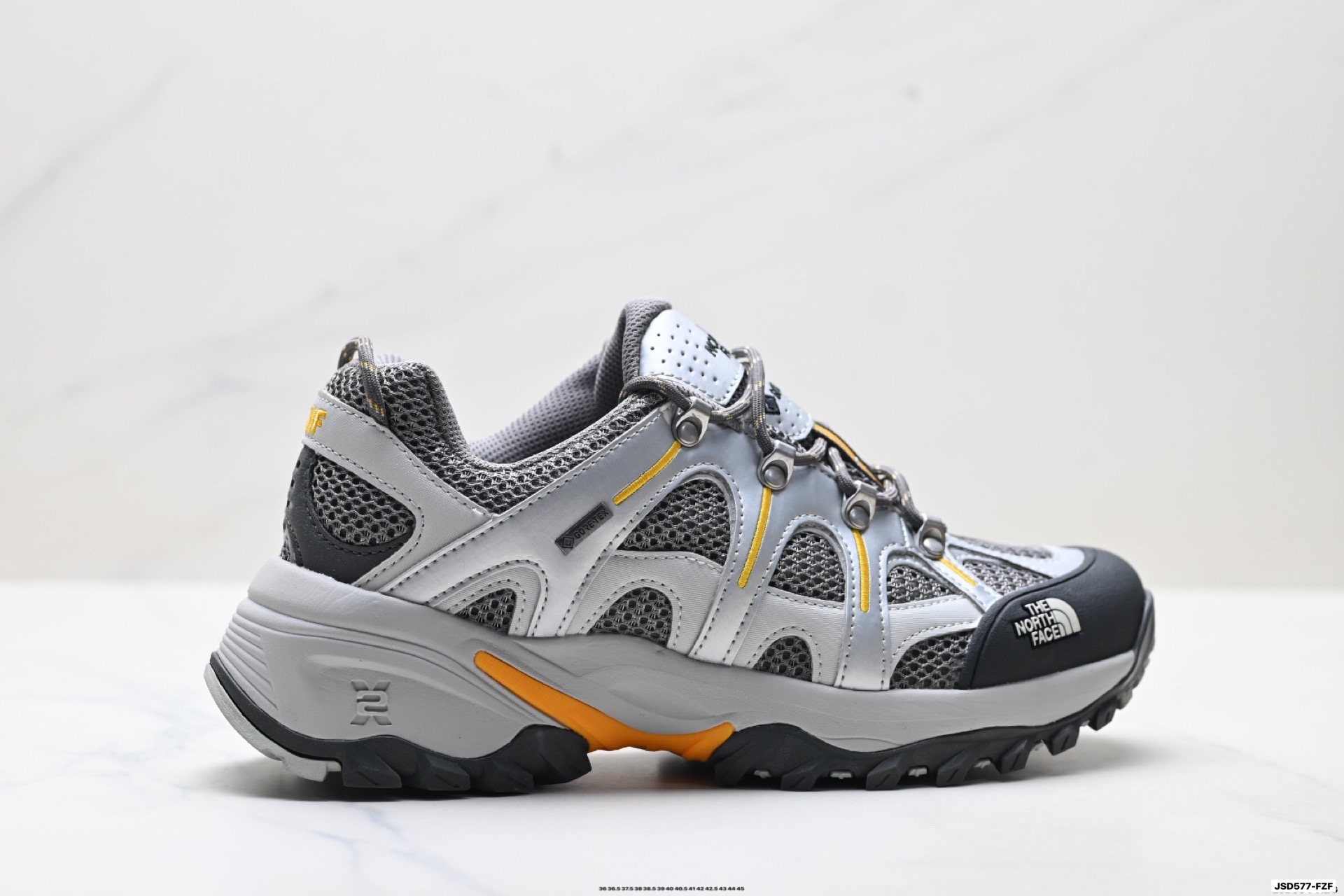 公司级✅TheNorthFace北面男女Hedgehog刺猬徒步鞋GTX防水抓地25秋冬8ADU GORE-TEX 防护科技 持久防水、防风、透汽,坚韧耐用,提供硬核防护,适合严峻户外探索环境. 高性能拼接鞋面 质感合成材料贴片与网布鞋面拼接,轻便透气,舒适耐穿. 模制TPU鞋头 鞋头用 TPU防护贴片加固,提升耐用性和防护性,有效抵御外力冲击,为足尖提供安全防护. 货号:NF0A8ADU7E8-085 D:JSD577-FZF