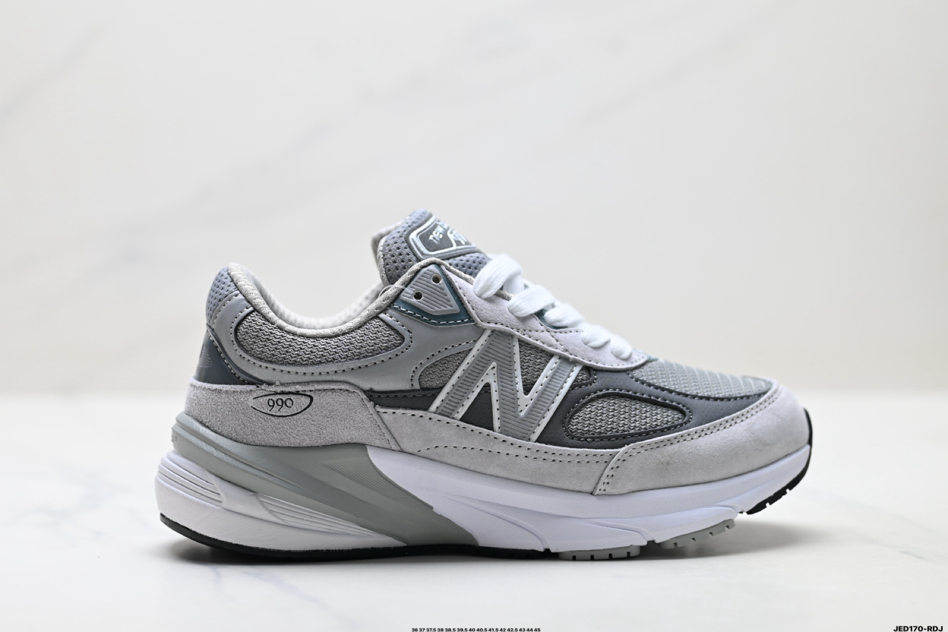 【04942】New Balance 990 Series Retro Running Shoes