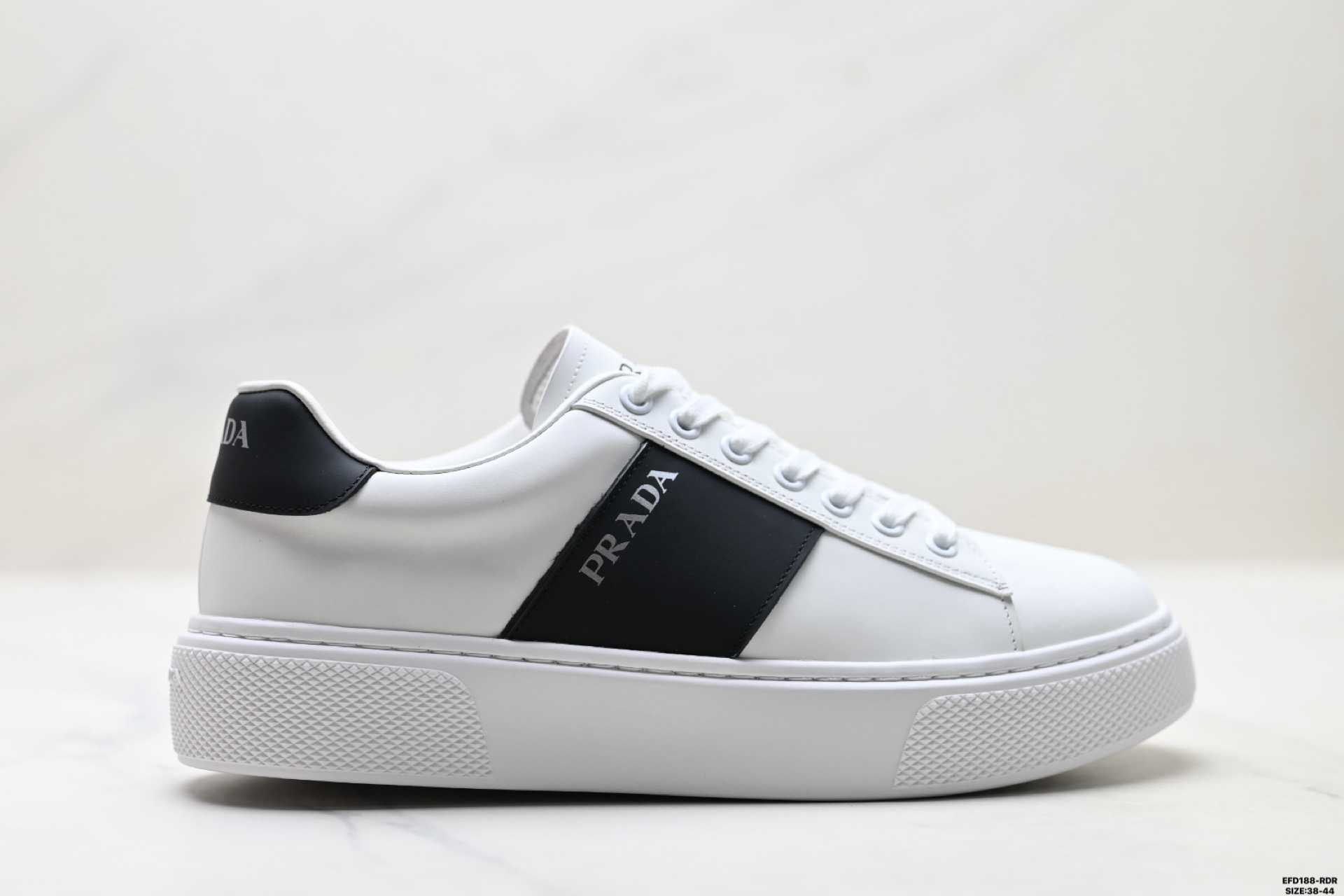 【05285】Prada Cloudbust Thunder Leather Low-Top Sneakers