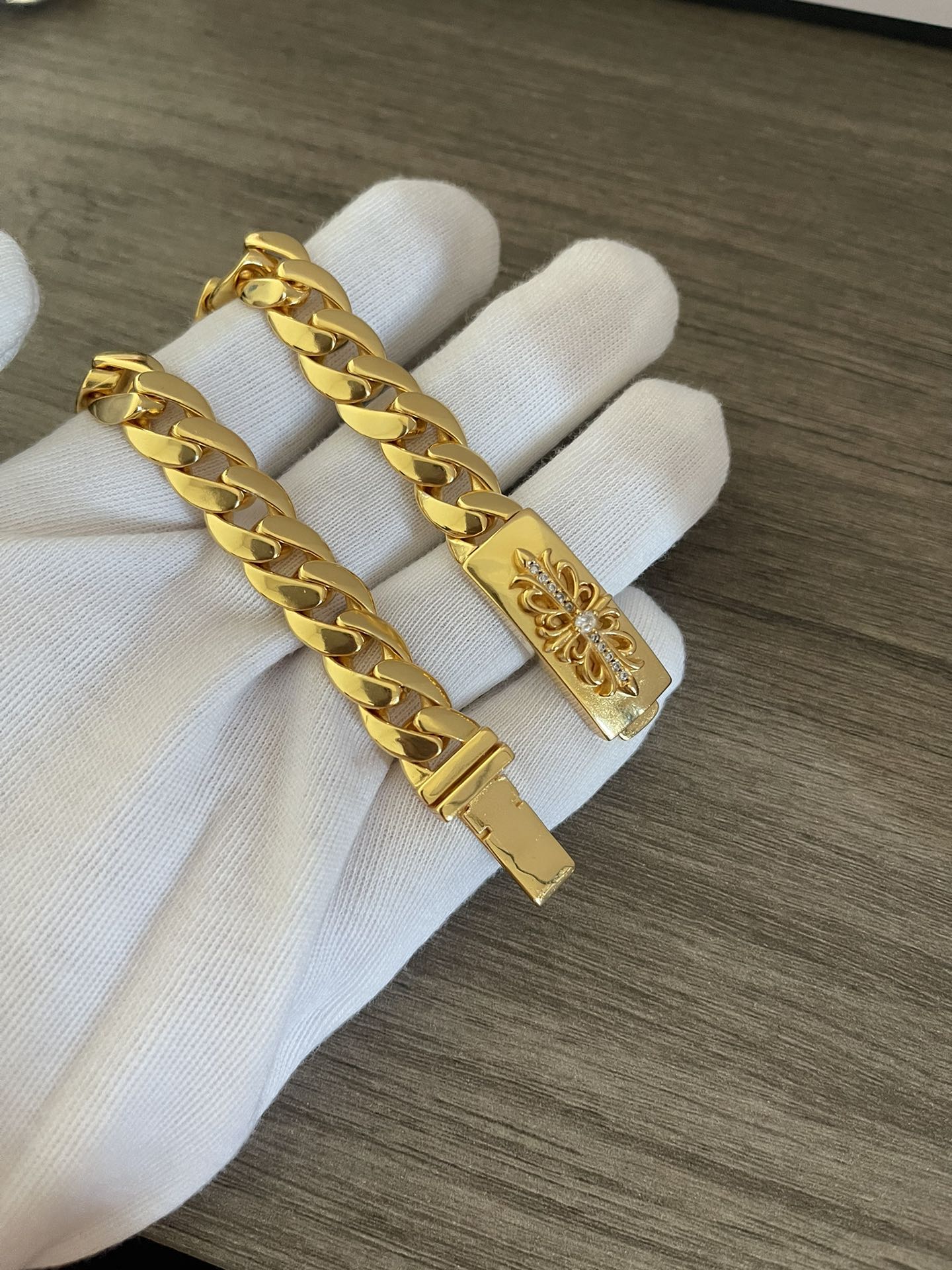 Chrome Hearts 十字花钻24K金手链