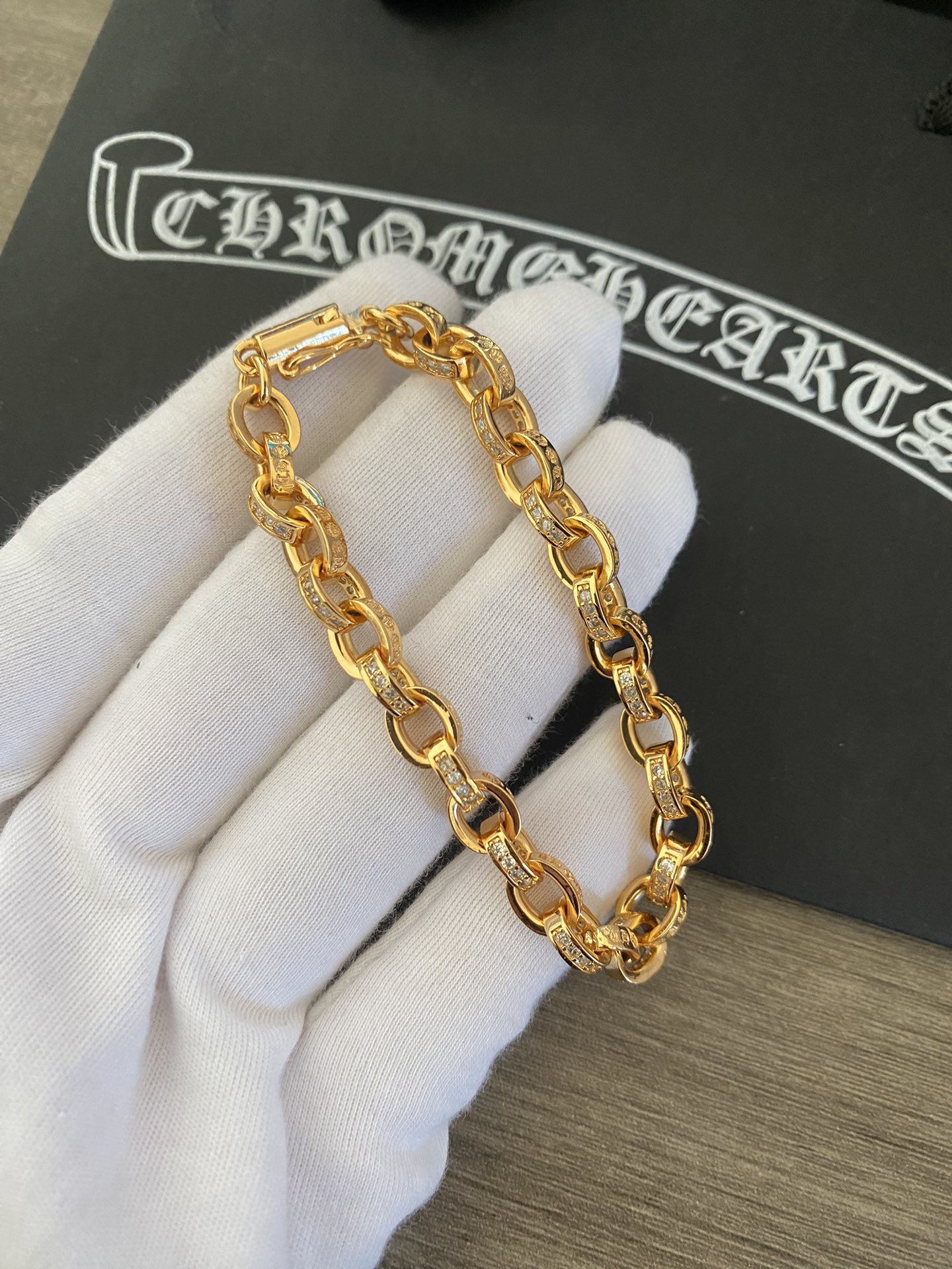NO:110871,Croxin letters with diamonds 24K gold bracelet couple style, jewelry boutique, chrome hearts, bracelet19860909克罗心 字母镶钻24K金手链情侣款,饰品精品,chrome hearts,bracelet,Jewelry