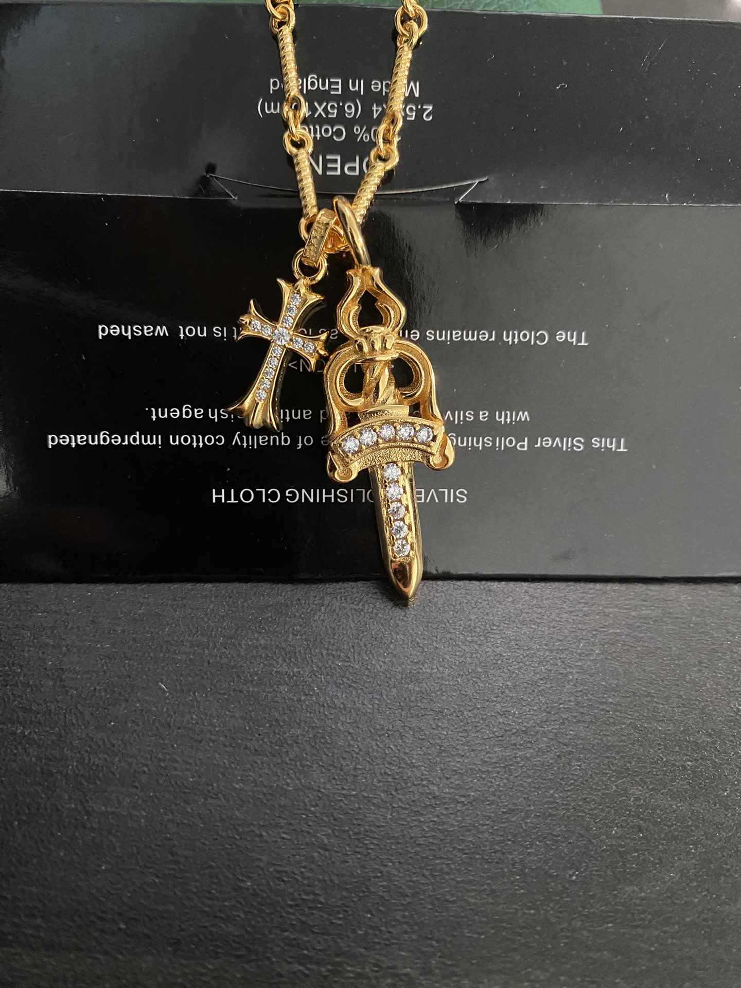 NO:113697,Crow's sword cross diamond necklace, jewelry quality, chrome hearts, necklace19860909克罗宝剑十字架镶钻项链,饰品精品,chrome hearts,necklace,Jewelry