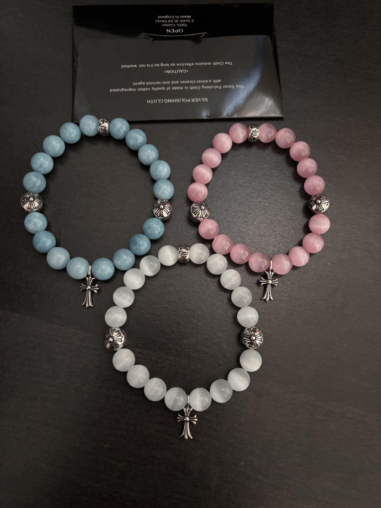 NO:113842,Batch New Model [Counter Quality] Chrome Hearts Croxin Classic Retro Multi-Element Cat Eye Bracelet Bracelet, Kuaishou/ins/Little Red Book Popular, Different Concave and Convex Scout Flowers present unique styles. Cross Scout Flowers are Croxin's logo, so they last longer. Genuine version Chrome Hearts Croxin Difference to the market ordinary light version, match the quality of the version, look at the details of the letter printing, retro old gray oxygen level. Seiko version!  , jewelry boutique, chrome hearts, chrome hearts, bracelet19860909批 新款【专柜品质】Chrome Hearts克罗心 经典复古多元素猫眼石手串手链 ,快手/ins/小红书热门,凹凸造型不同的花纹设计风格呈现出与众不同 十字架童军花是克罗心的标志 所以更经久不衰 正品打版Chrome Hearts克罗心 区别市场普通轻版 对版对标品质 看字印细节 复古做旧灰氧程度.精工版本！,饰品精品,chrome hearts,chrome hearts,bracelet,Jewelry