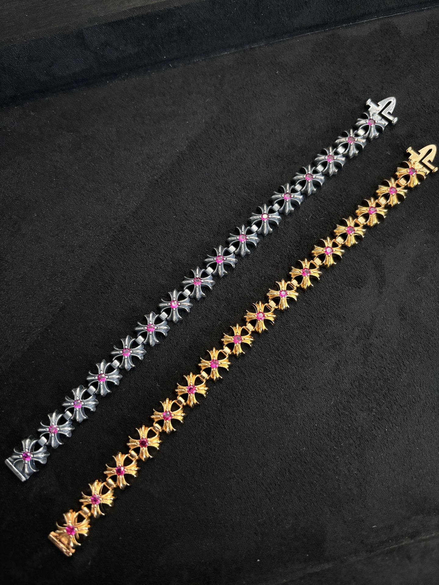 NO:380581,Cro Cross Flower Red Diamond Bracelet, Jewelry Boutique, Chrome Hearts, Bracelet19860909克罗十字花红钻手链,饰品精品,chrome hearts,bracelet,Jewelry