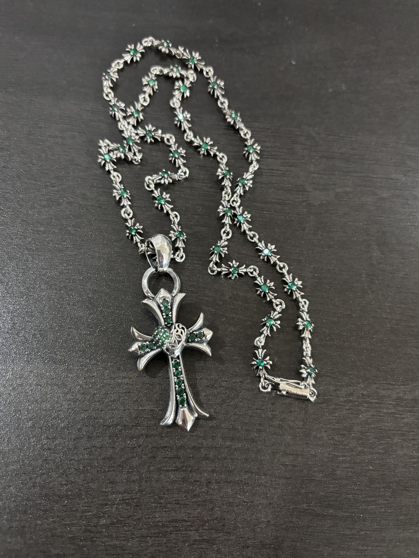 NO:379875,Cross Green Diamond Peach Heart Necklace, Jewelry Boutique, Necklace19860909十字架绿钻桃心项链,饰品精品,necklace,Jewelry