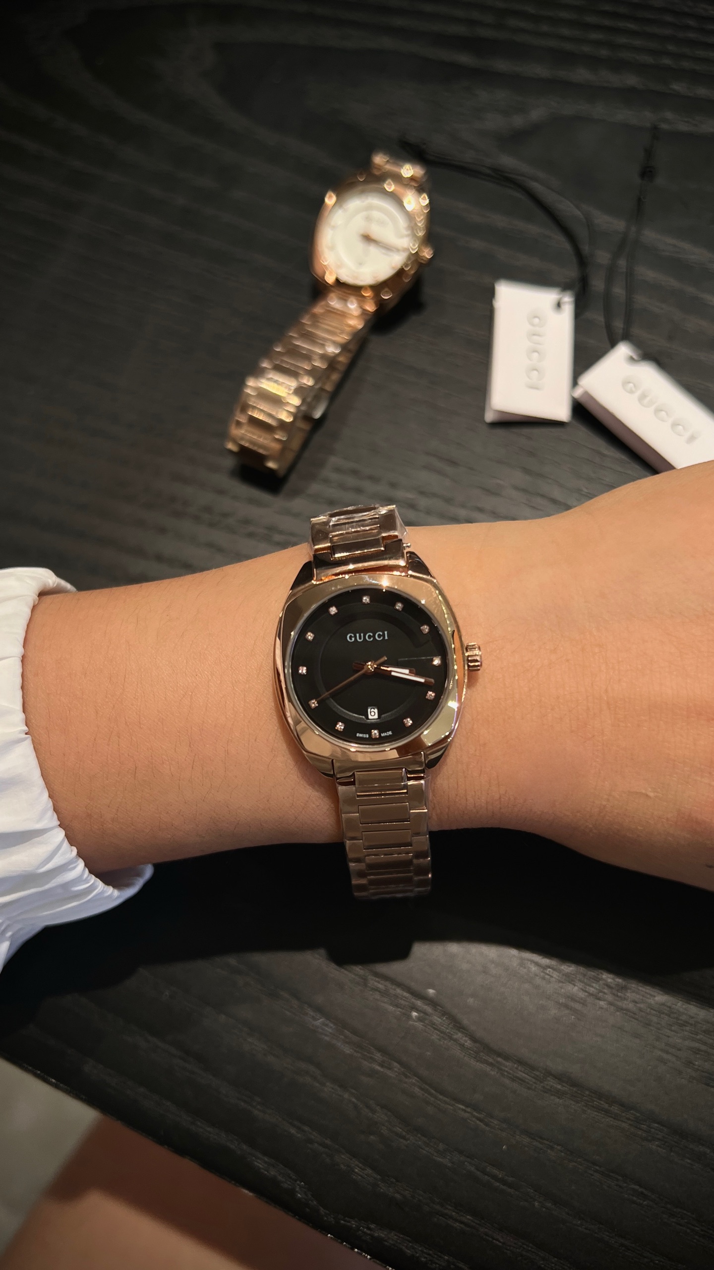 White shell 260 gold p644 Monuments Gucci Gucci GG2570 YA142504 wristwatch stone machine, size 28mm. Delivery - 图片 7
