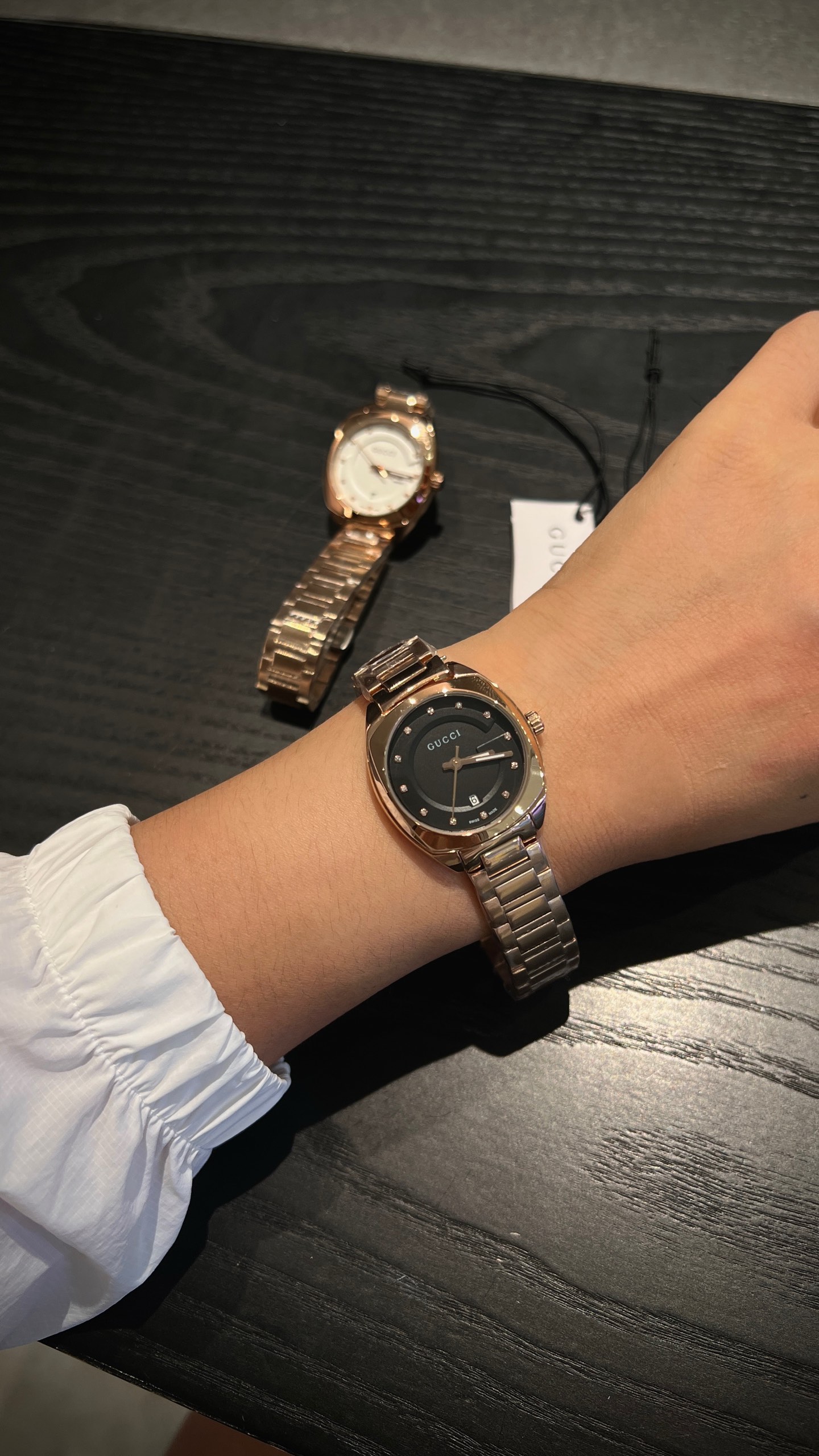 White shell 260 gold p644 Monuments Gucci Gucci GG2570 YA142504 wristwatch stone machine, size 28mm. Delivery - 图片 6