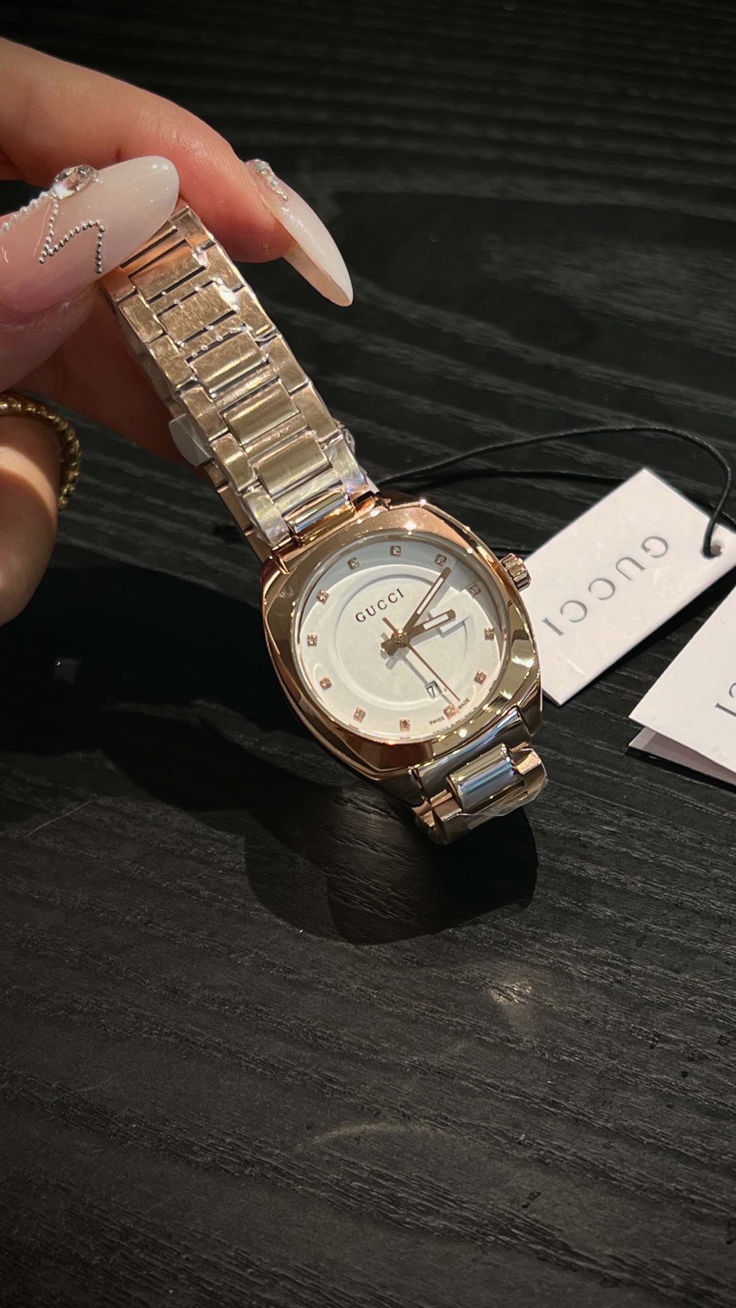 White shell 260 gold p644 Monuments Gucci Gucci GG2570 YA142504 wristwatch stone machine, size 28mm. Delivery - 图片 6
