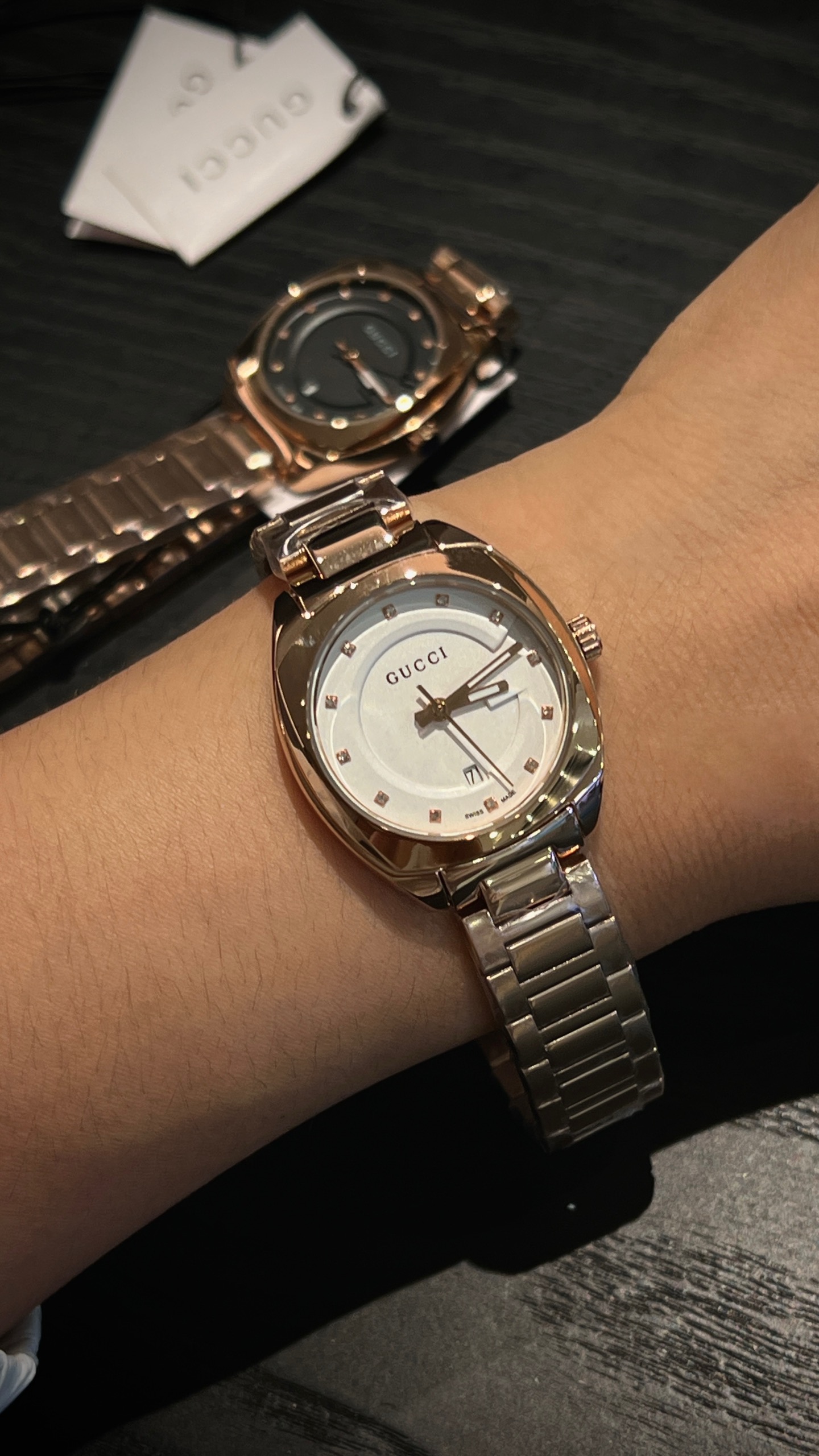 White shell 260 gold p644 Monuments Gucci Gucci GG2570 YA142504 wristwatch stone machine, size 28mm. Delivery - 图片 4