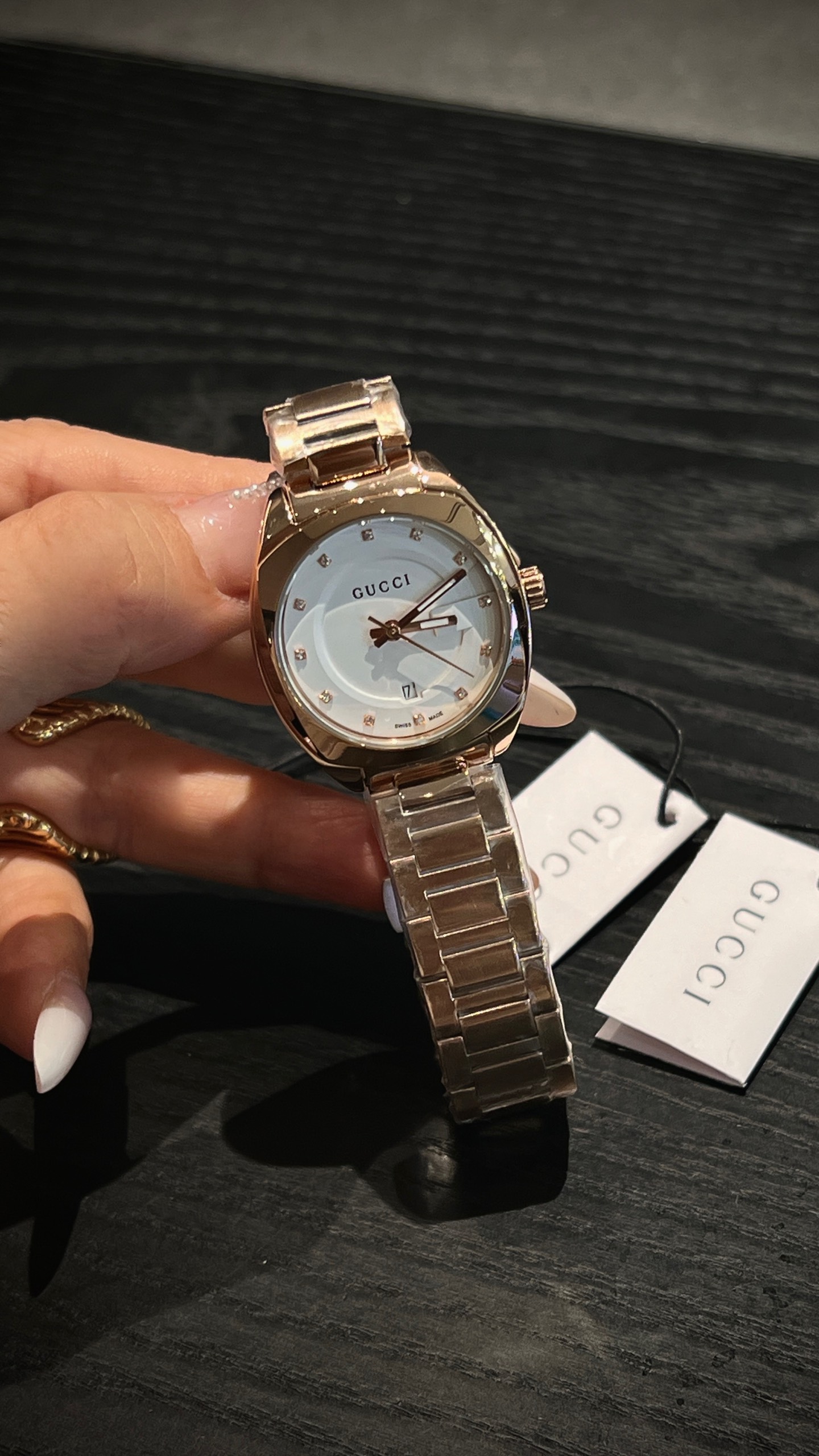 White shell 260 gold p644 Monuments Gucci Gucci GG2570 YA142504 wristwatch stone machine, size 28mm. Delivery - 图片 2