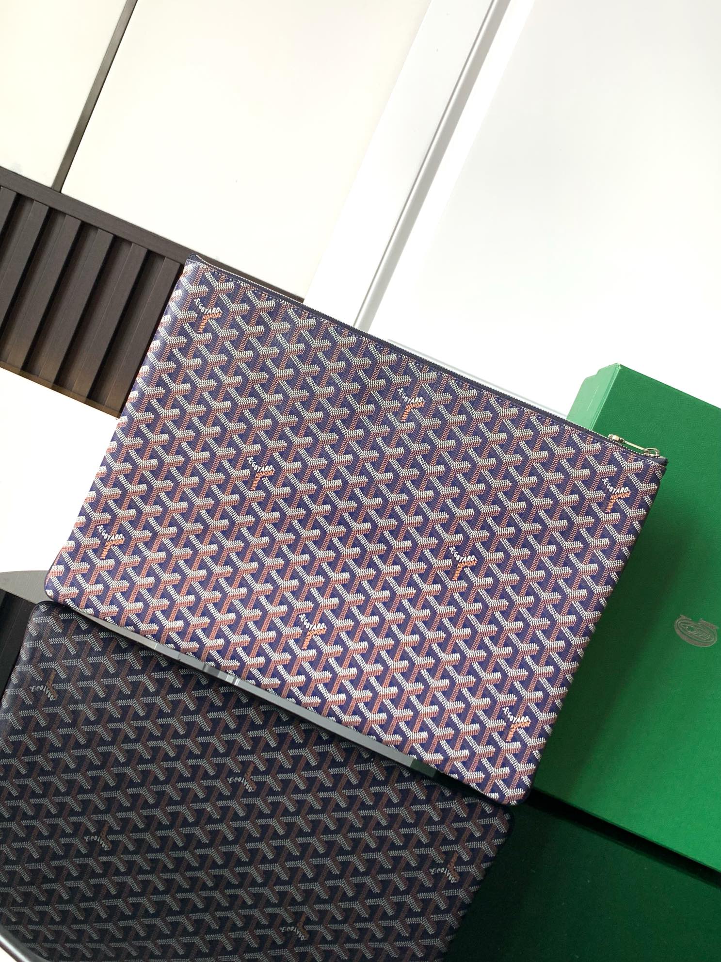 Goyard MGM手拿包可以用作办公室小袋