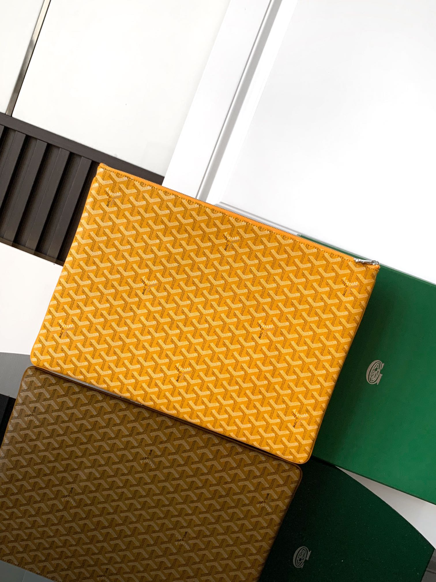 Goyard MGM手拿包可以用作办公室小袋