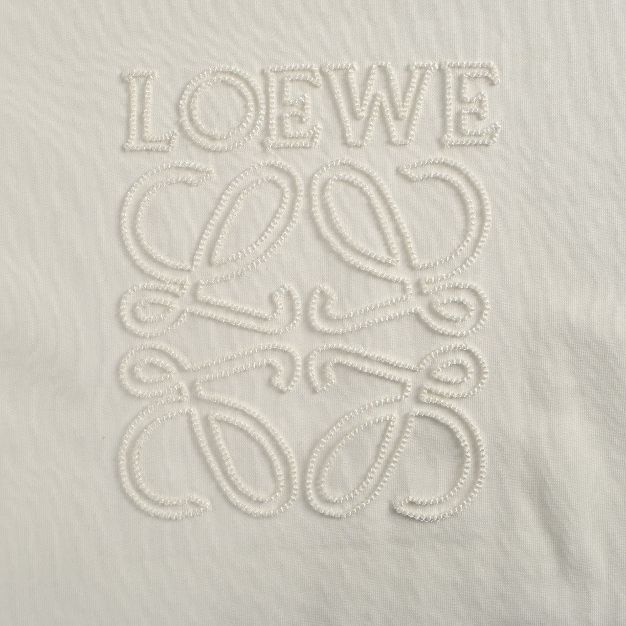 Loewe罗意威 刺绣LOGO 短袖T恤 榻榻米绣花工艺针数密度饱满