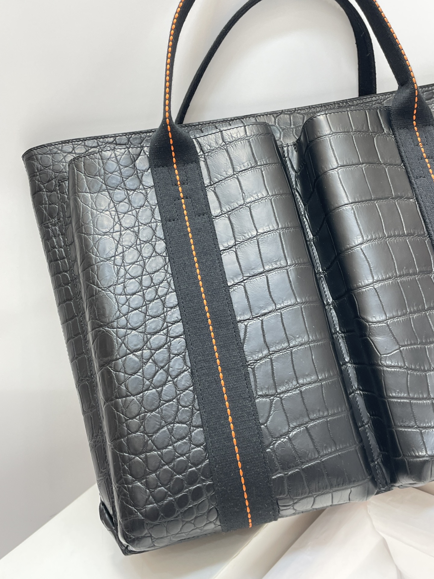 Hermès [Same style as H family] Hermes crocodile belly casual portable briefcase! Selected imported matte matte crocodile belly, sheepskin lining