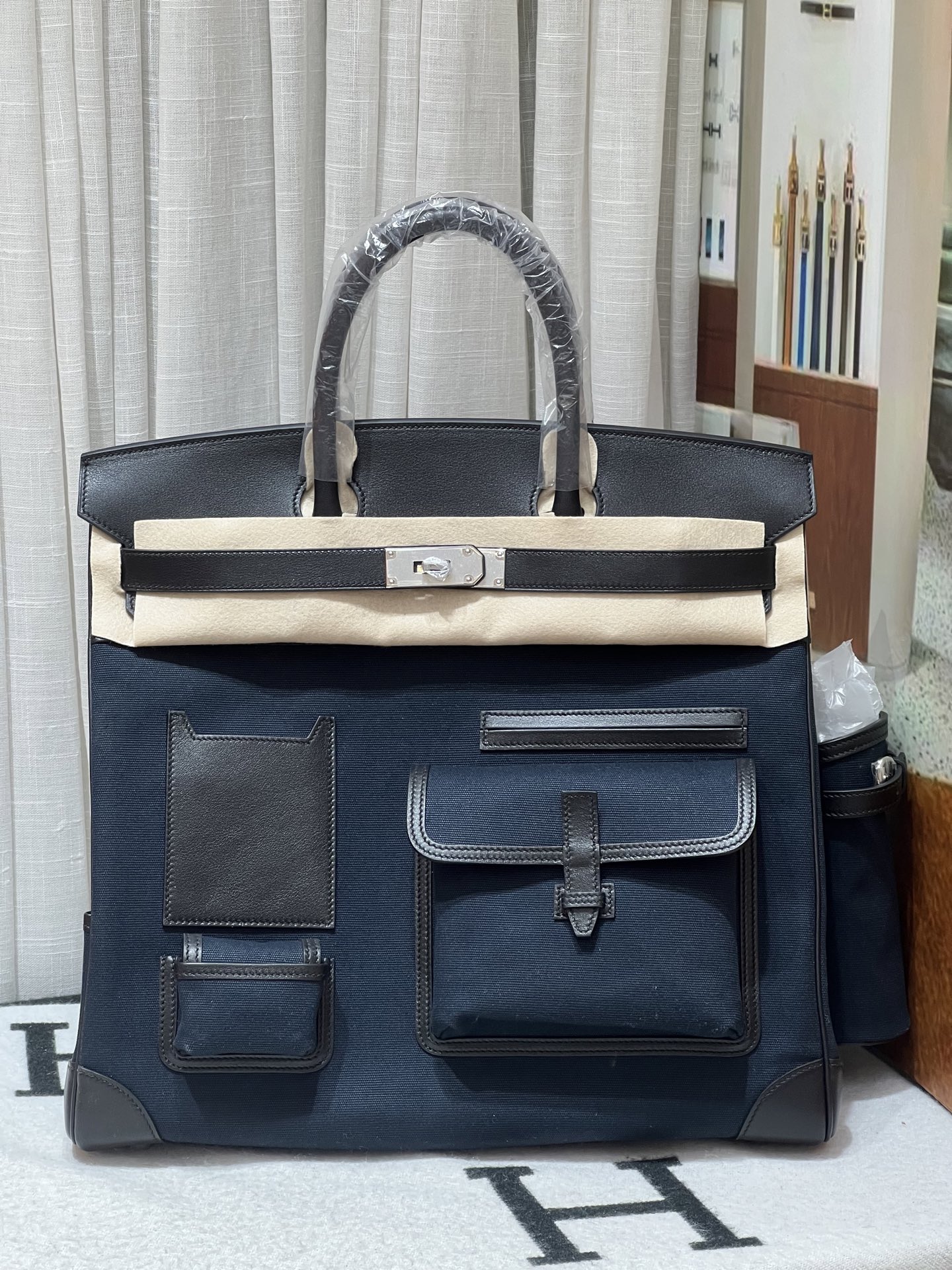 Bottega Veneta Haute Maroquinerie Luxury Leather Bag Handbag