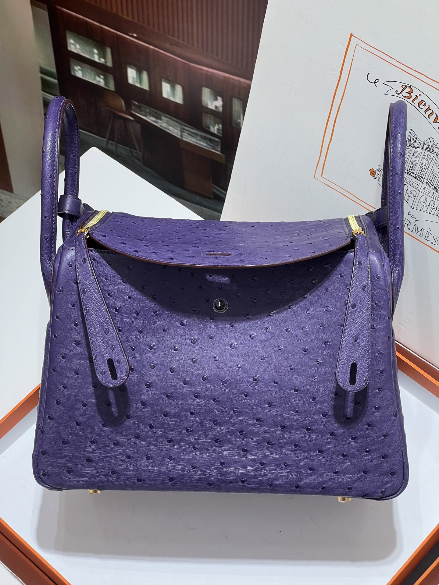 NO:717852,Lindy 30CM. Violet, a very romantic color. First-grade KK ostrich leather imported from South Africa, hand-sewn with top-grade wax thread!  Pure steel hardware!  Full set of handmade nails,Hermes,hermes,ostrich skin,Hermes,19860909琳迪30CM. 紫罗兰 非常浪漫的色彩 南非进口一级KK鸵鸟皮,顶级蜡线手工缝制！纯钢五金！全套手工钉,爱马仕,hermes,ostrich skin,Hermes,,Bag
