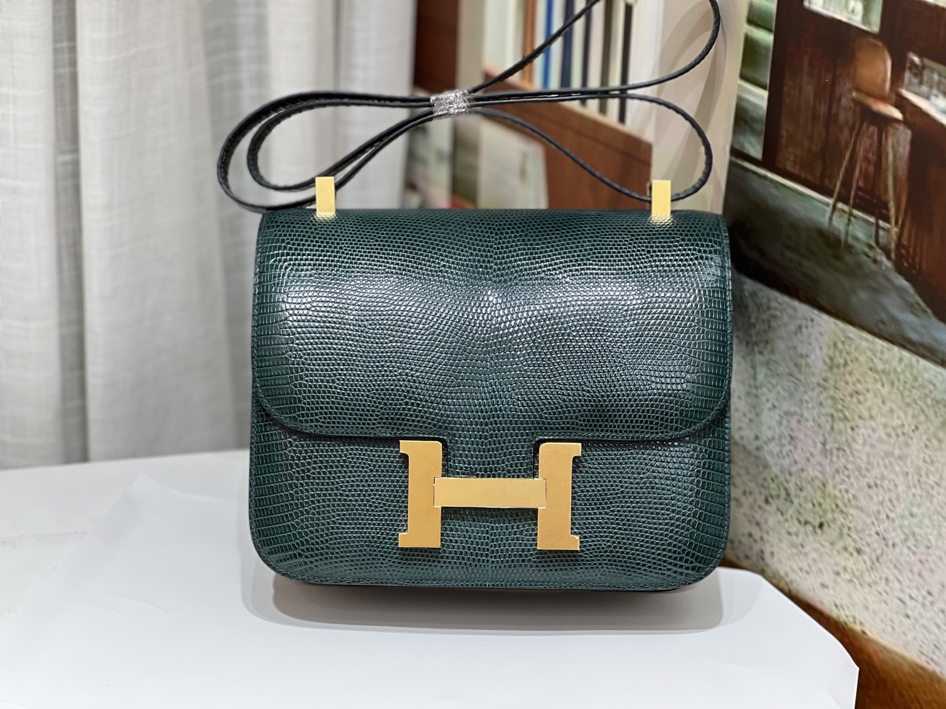 NO:697935,Pine and cypress green 6Q gold buckle, new release, Kangkang 24CM.hc imported original lizard skin, wax thread hand-stitching, real stock, Hermes, hermes, Hermes,19860909松柏绿6Q 金扣 新出 康康24CM.hc进口原厂蜥蜴皮 蜡线手缝 现货实拍,爱马仕,hermes,Hermes,,Bag
