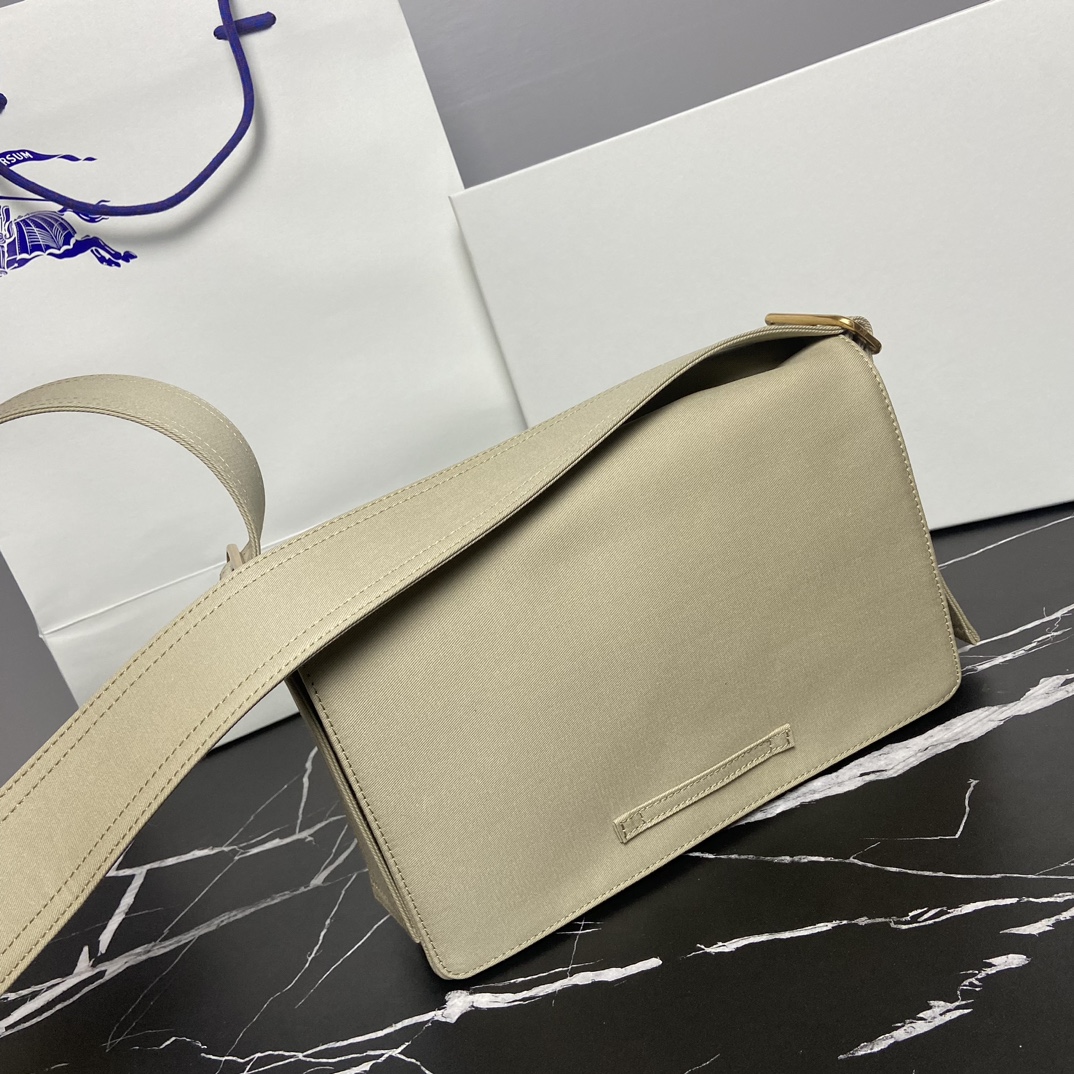 [Burberry Women