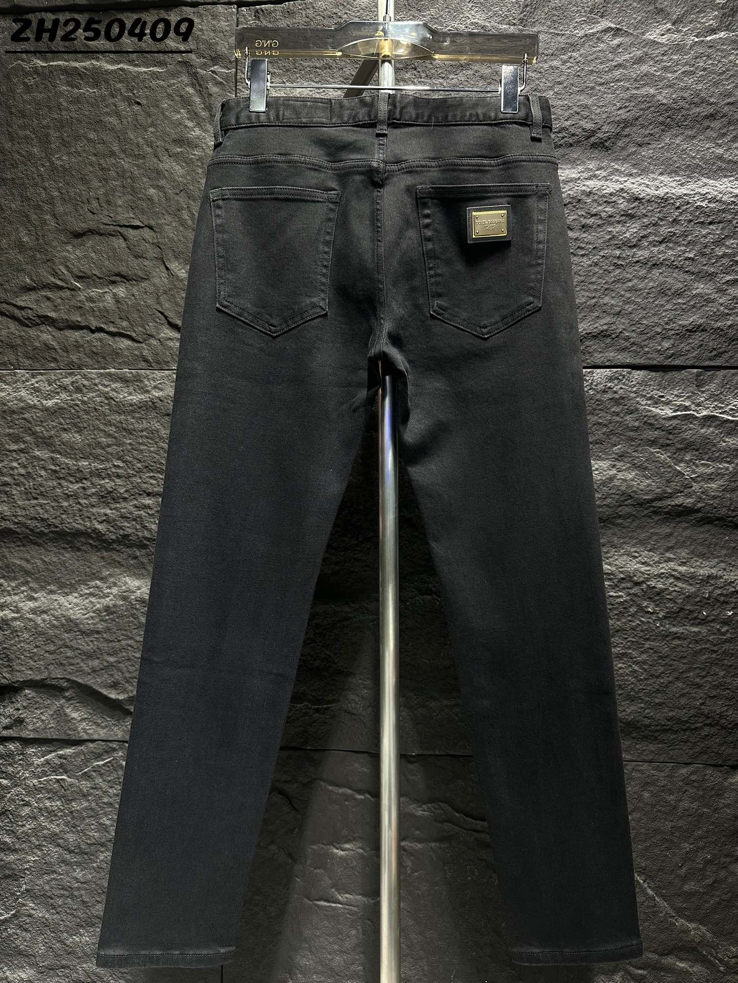 Dolce & Gabbana Men's Black Jeans, New Style, Size 29-38, Comfortable Denim 1 i1746152519 4863 2