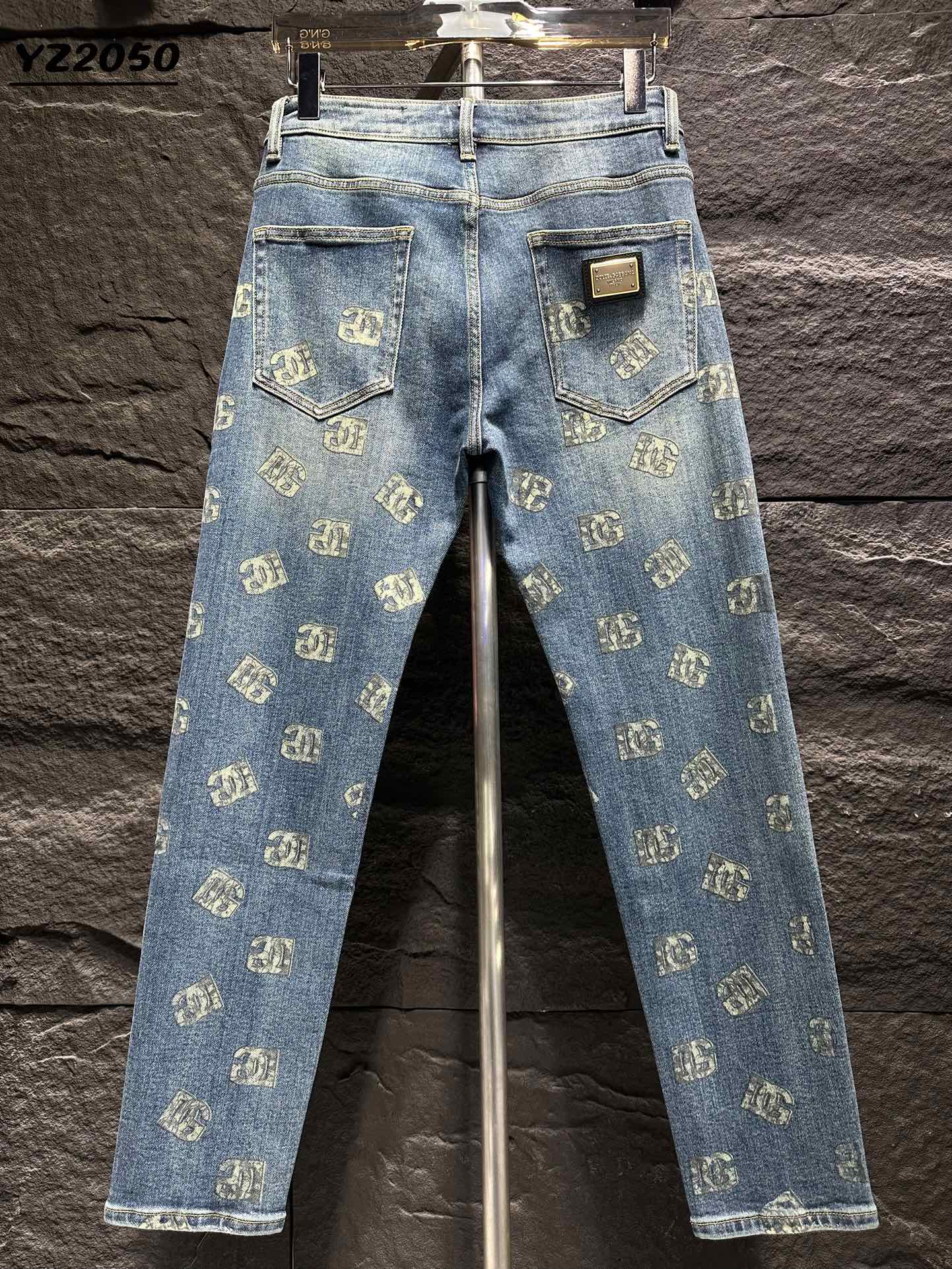 Dolce & Gabbana Jeans - All-Over Logo Print, Slim Fit, Premium Denim 2 i1746175662 9673 2