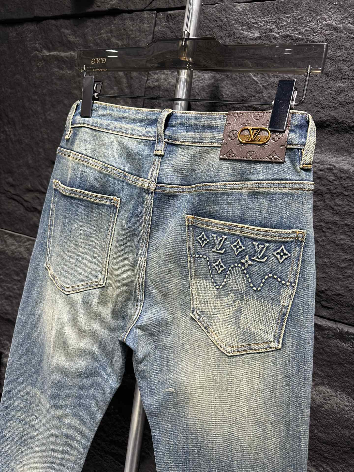Louis Vuitton 2025 New Style Men's Jeans, Sizes 29-38, Fashionable and Durable 10 i1746175733 5384 5