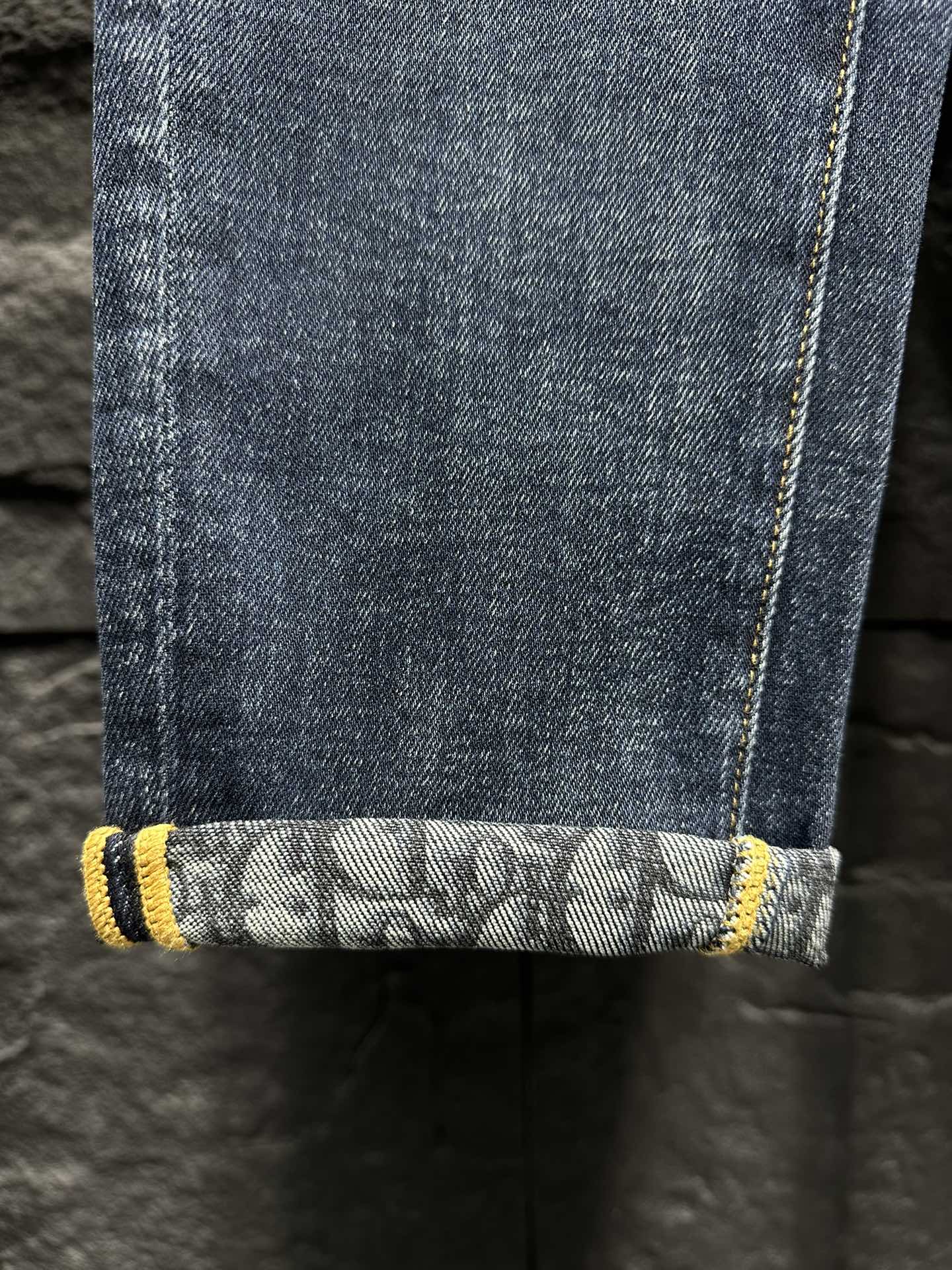 Dior Men's Jeans Blue Vintage Fashionable Slim Fit Denim Pants 7 i1746175886 2604 0