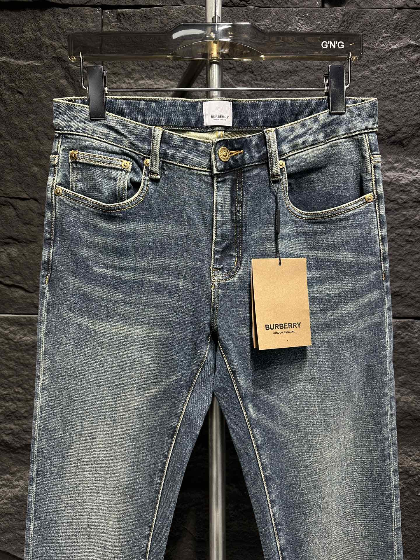 Burberry Men's Blue Wash Denim Jeans with Embroidered Logo Pocket Detail 4 i1746175945 3654 1
