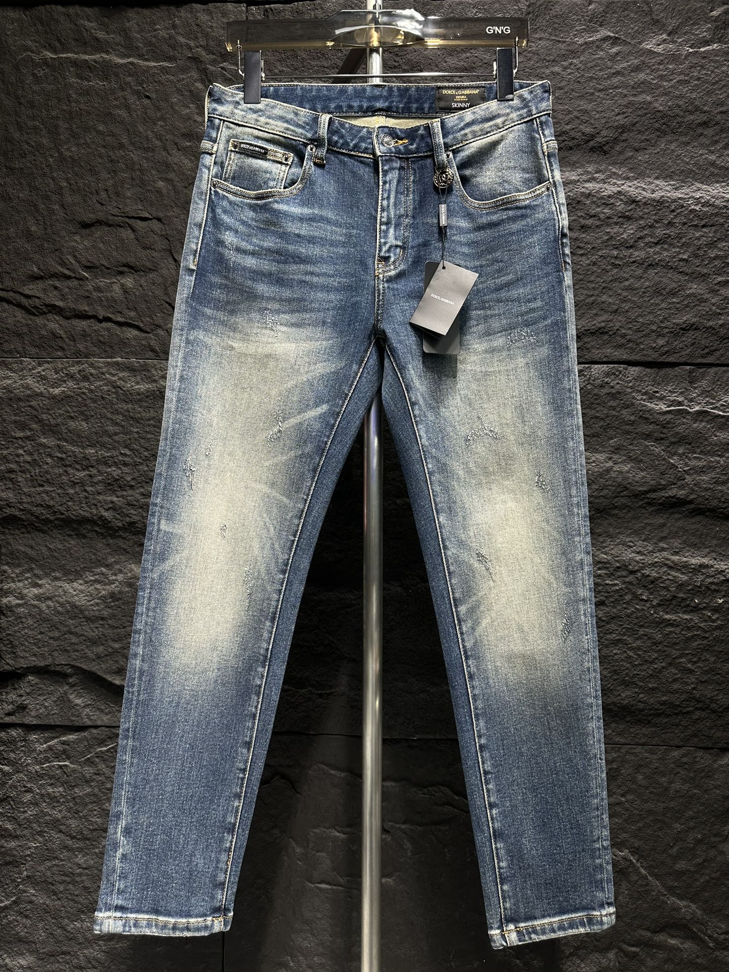 Dolce & Gabbana Jeans 2025 New Style, Denim Jeans for Men, Multiple Sizes Available 2 i1746712678 455 0