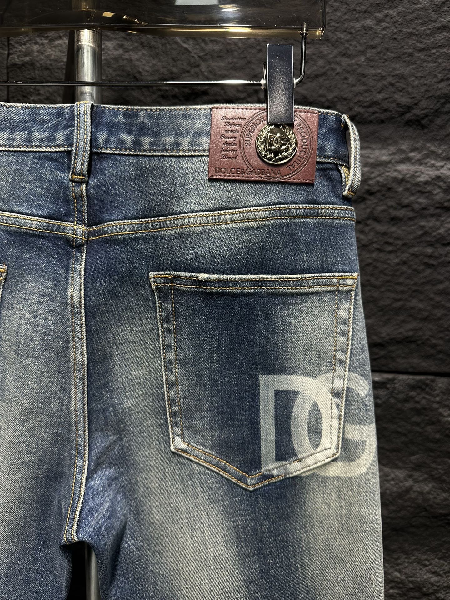 Dolce & Gabbana Jeans 2025 New Style, Denim Jeans for Men, Multiple Sizes Available 6 i1746712680 2010 0